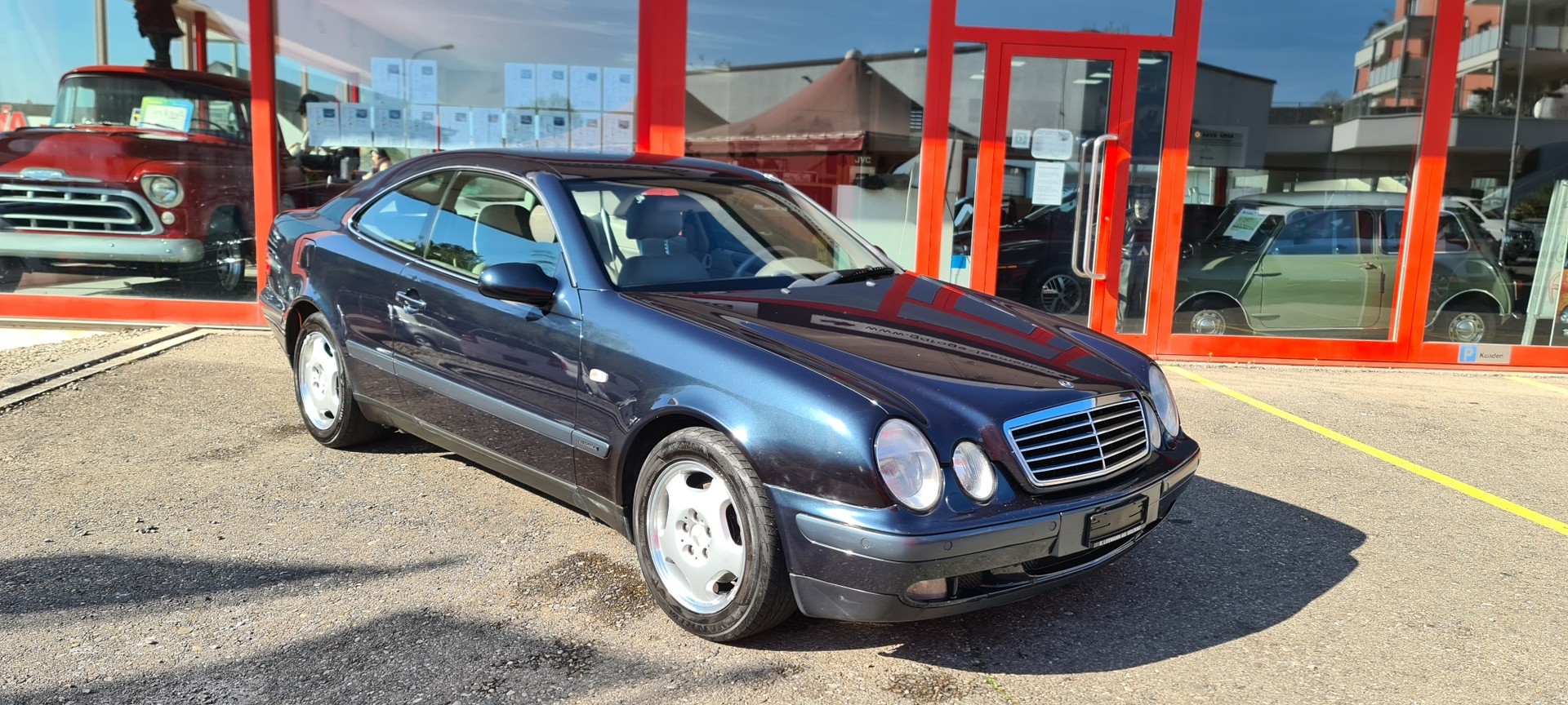 MERCEDES-BENZ CLK 320 Elégance Automatic-showroom-element-1