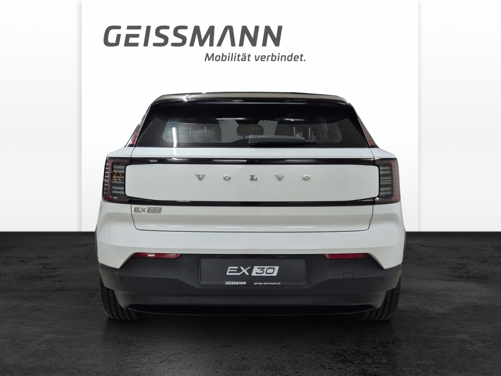 VOLVO EX 30 E60 Twin Ultra Performance AWD-image-6