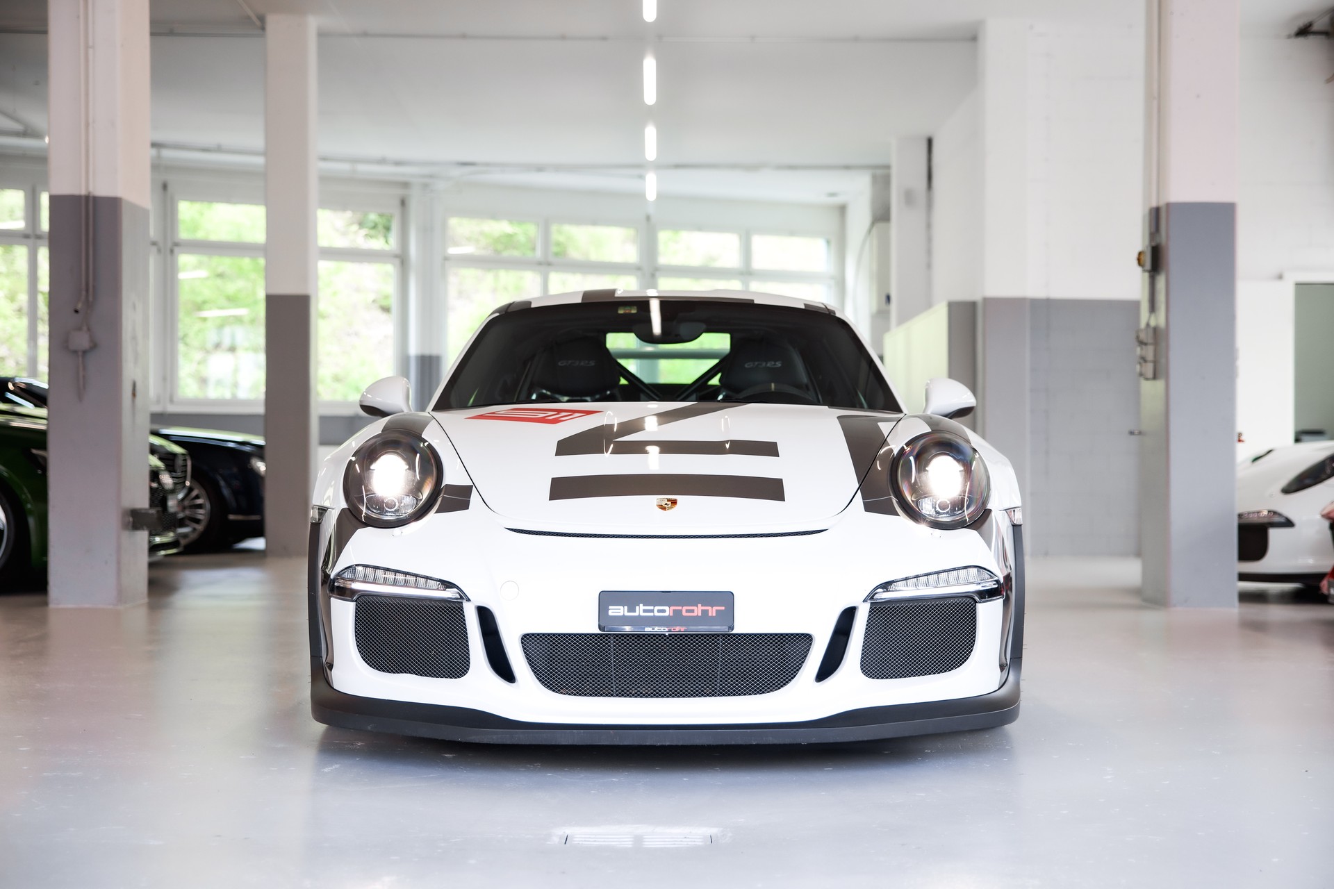 PORSCHE 911 GT3 RS PDK-showroom-element-1