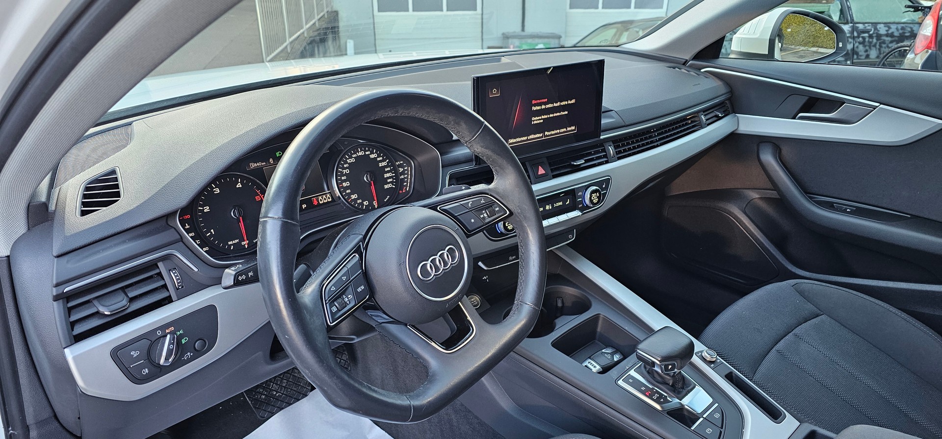 AUDI A4 Avant 35 TDI advanced Attraction S-tronic-image-6