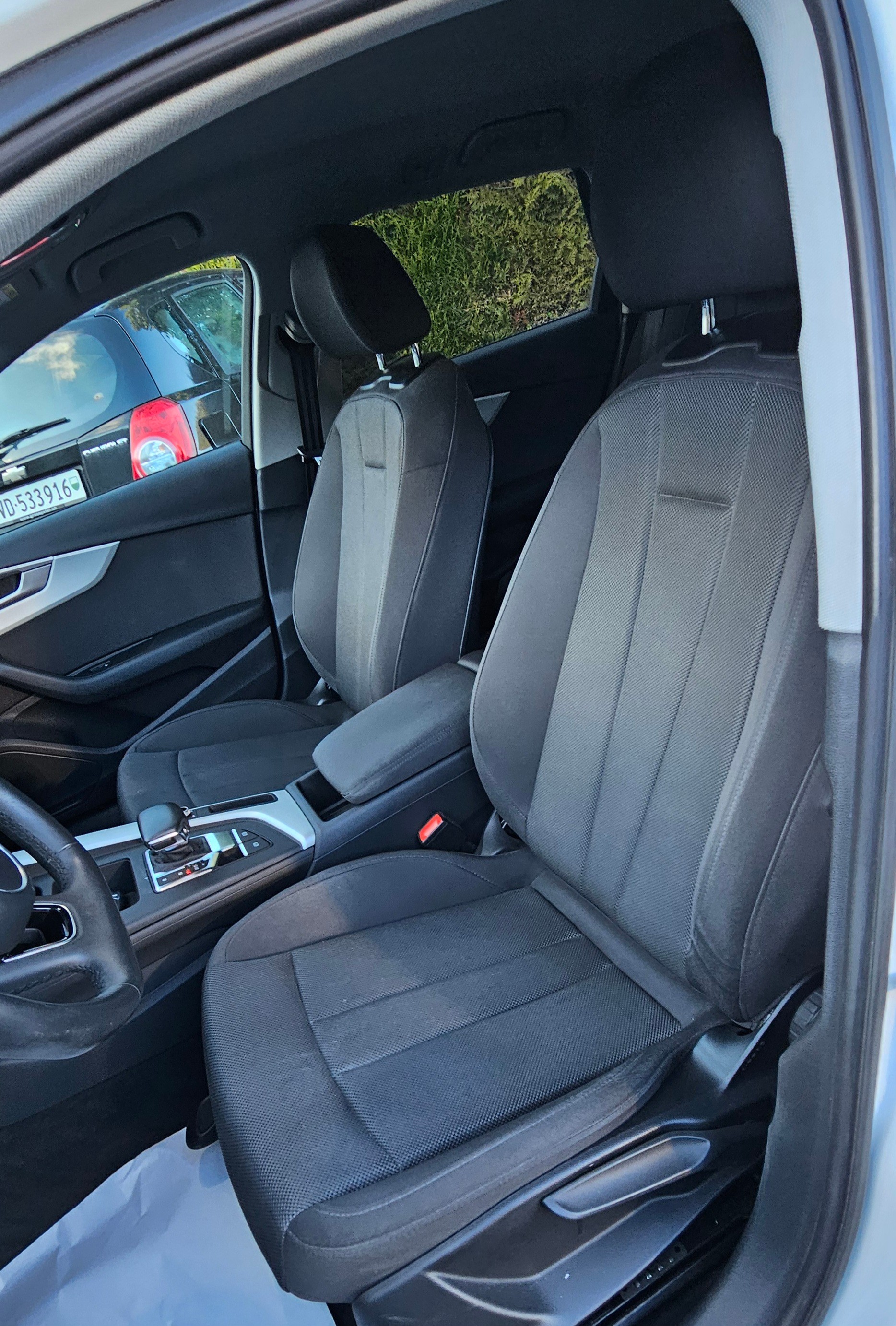 AUDI A4 Avant 35 TDI advanced Attraction S-tronic-image-9