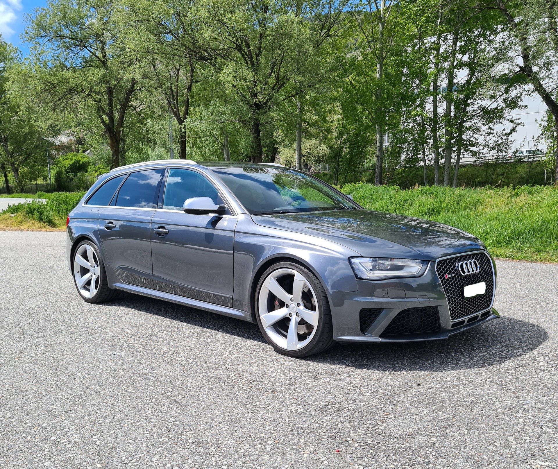 AUDI RS4 Avant 4.2 FSI V8 quattro S-tronic