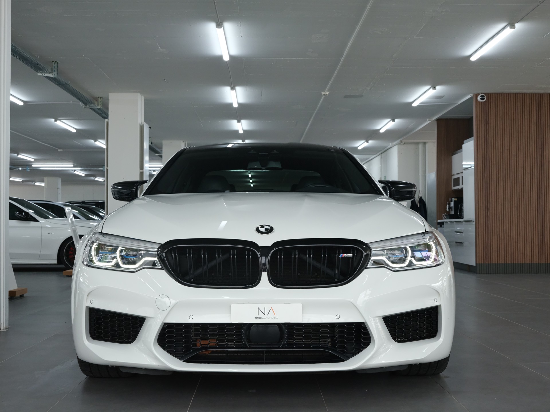 BMW M5 xDrive Competition Drivelogic-showroom-element-2