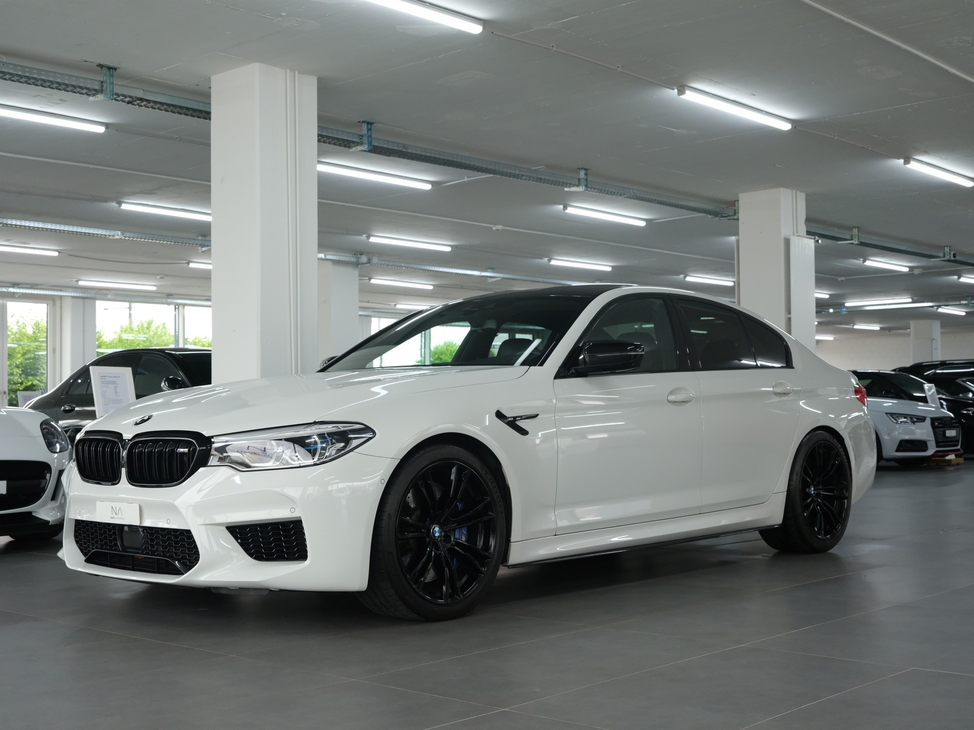 BMW M5 xDrive Competition Drivelogic-showroom-element-3