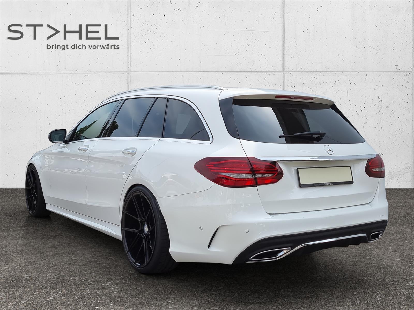 MERCEDES-BENZ C 220d SwissStar AMG Line 4m-showroom-element-2