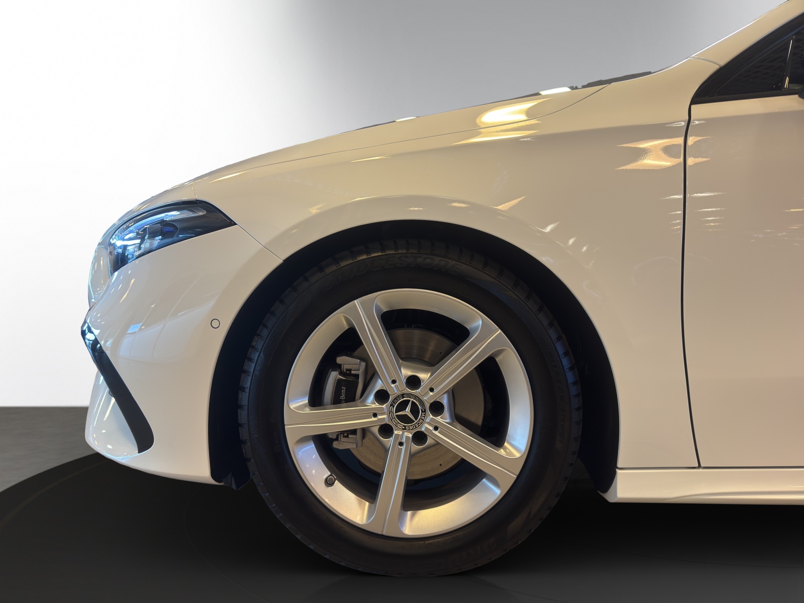 Image MERCEDES-BENZ A-200 A 200 Night Star 7G-DCT