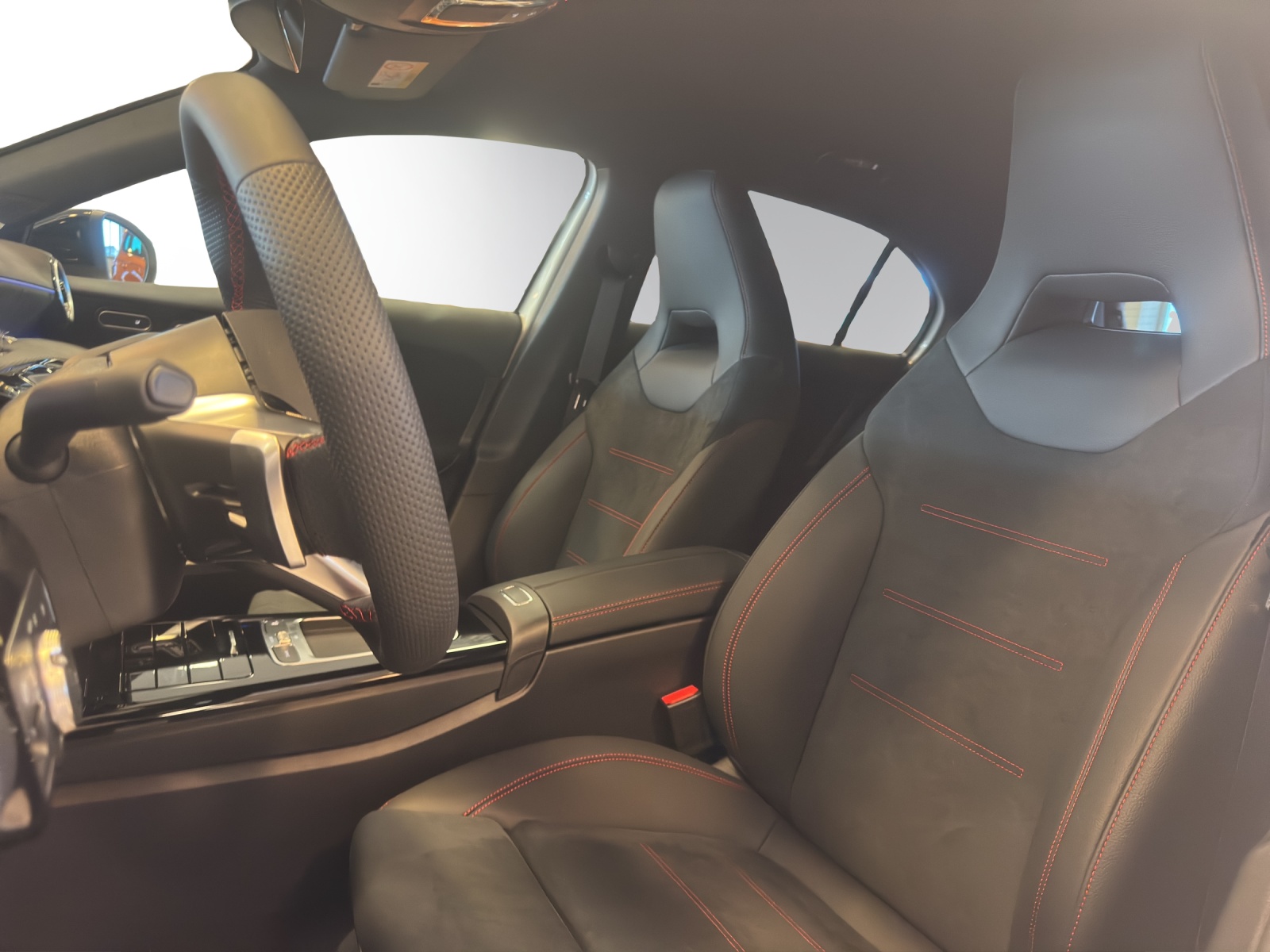 Image MERCEDES-BENZ A-200 A 200 Night Star 7G-DCT