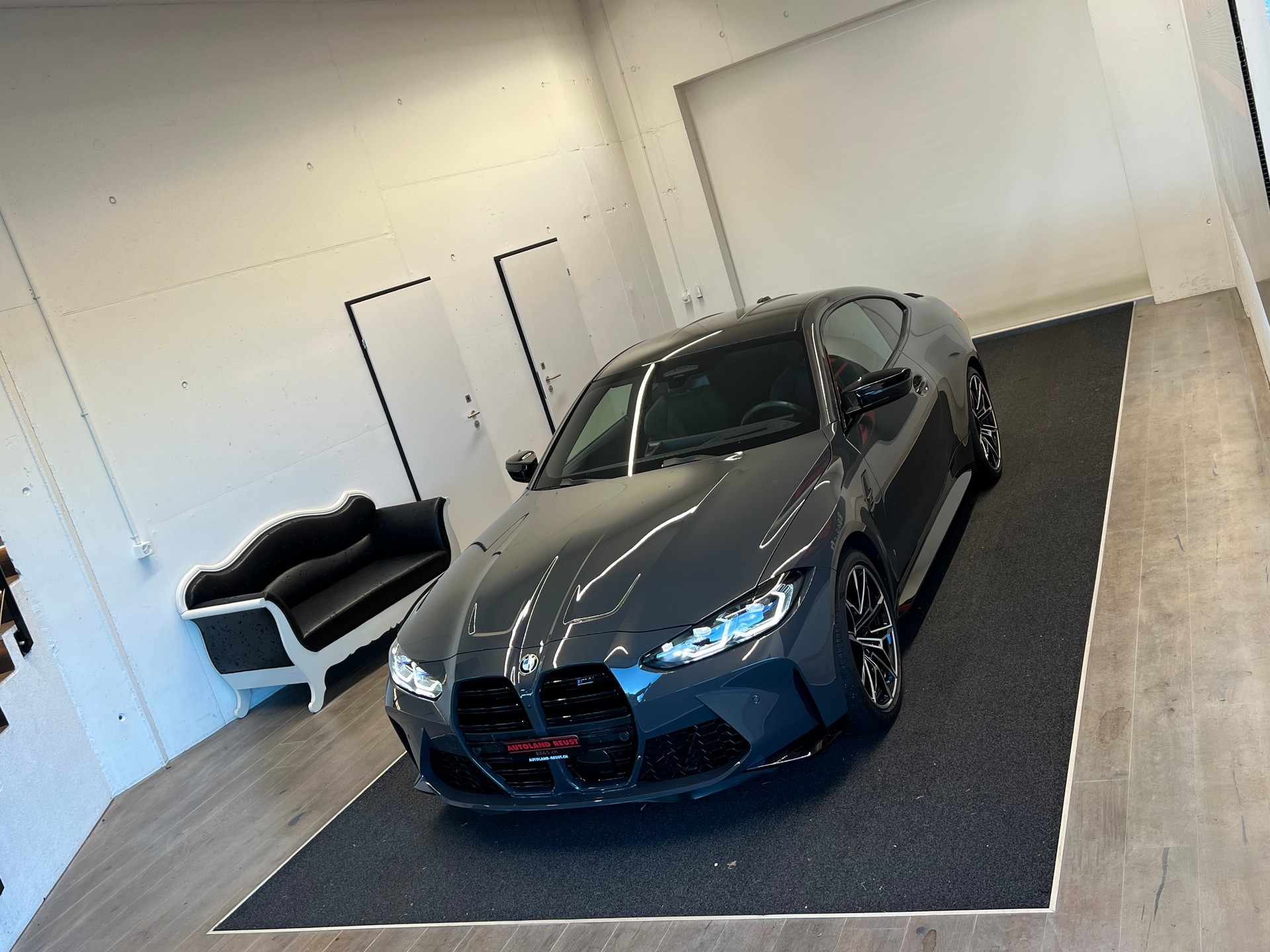 BMW M4 Coupé Competition M xDrive-showroom-element-3