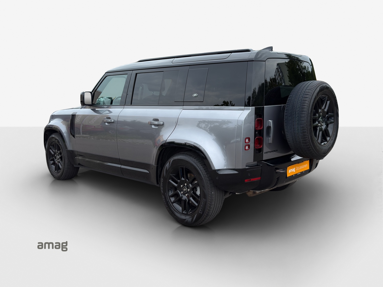LAND ROVER Defender 110 3.0 D I6 250 X-Dynamic S AWD AT8-showroom-element-3