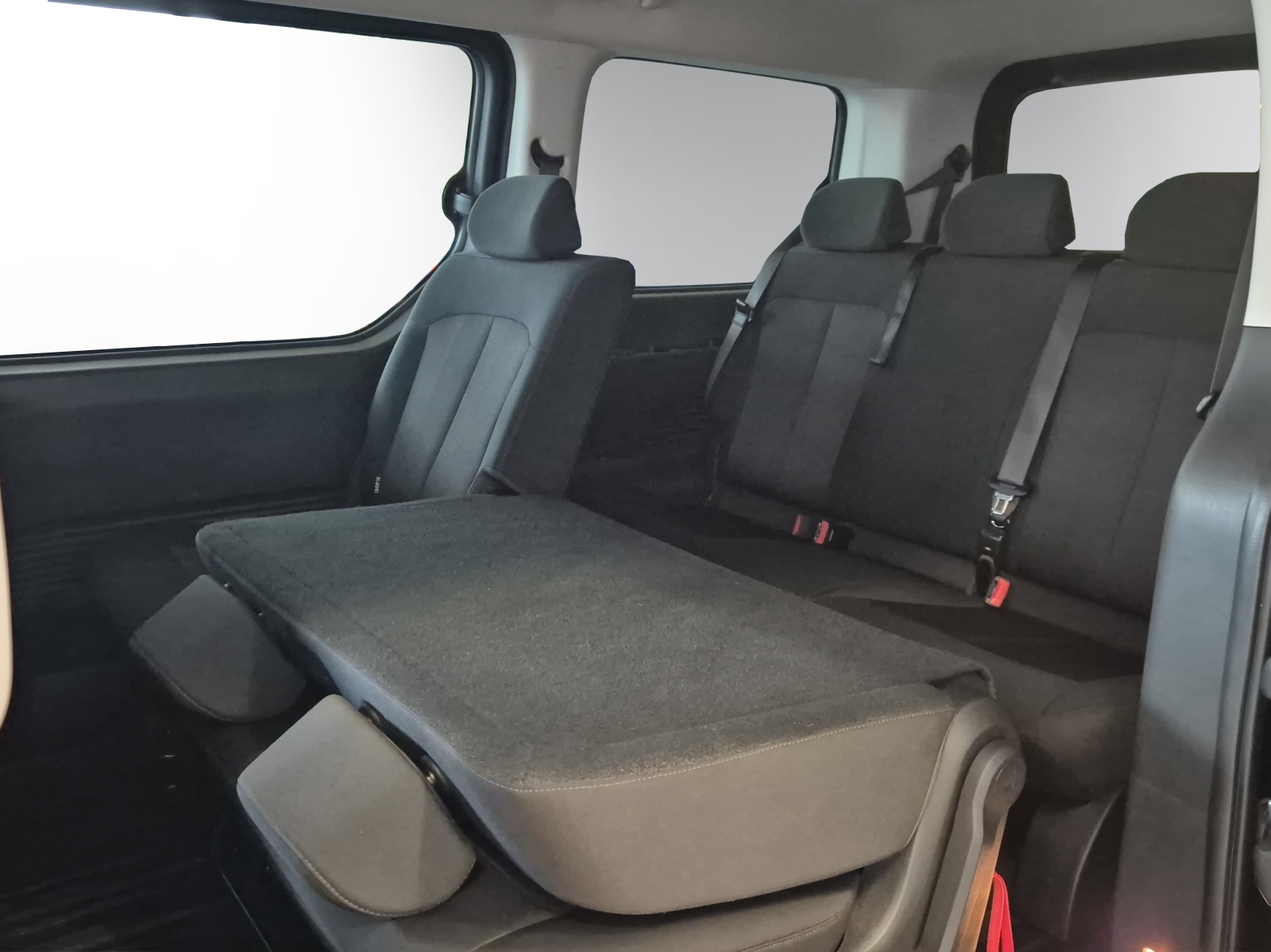 Image HYUNDAI STARIA Staria Wagon 2.2 CRDi Amplia 4WD A