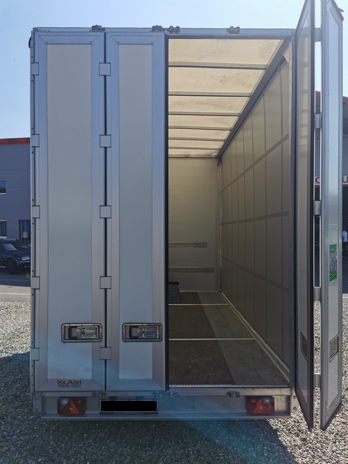 BRIAN JAMES TRAILERS-image-3