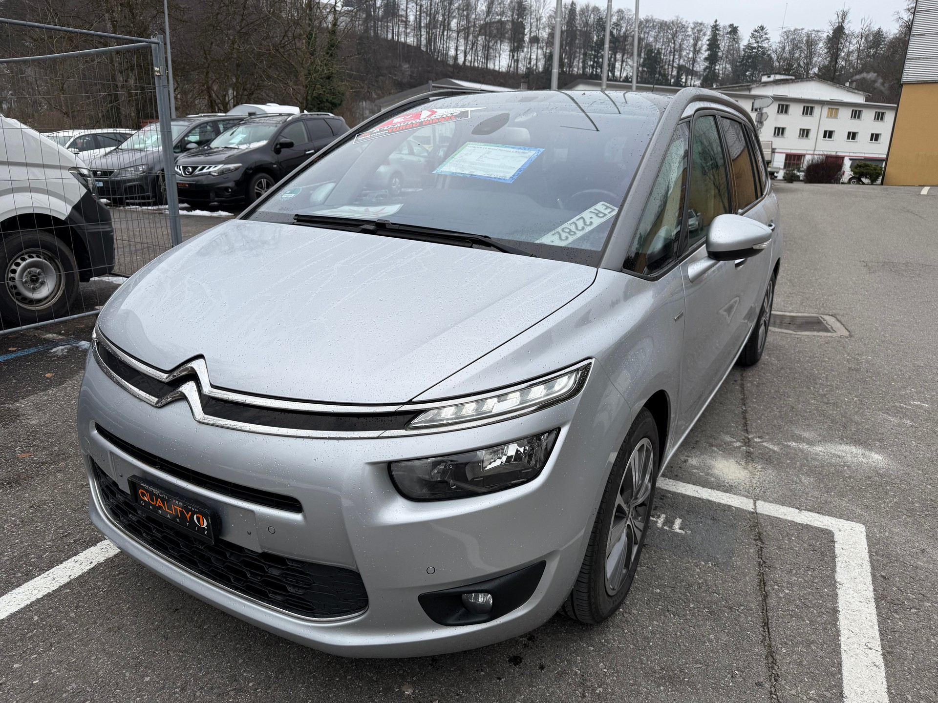CITROEN 7 PLACE-showroom-element-1