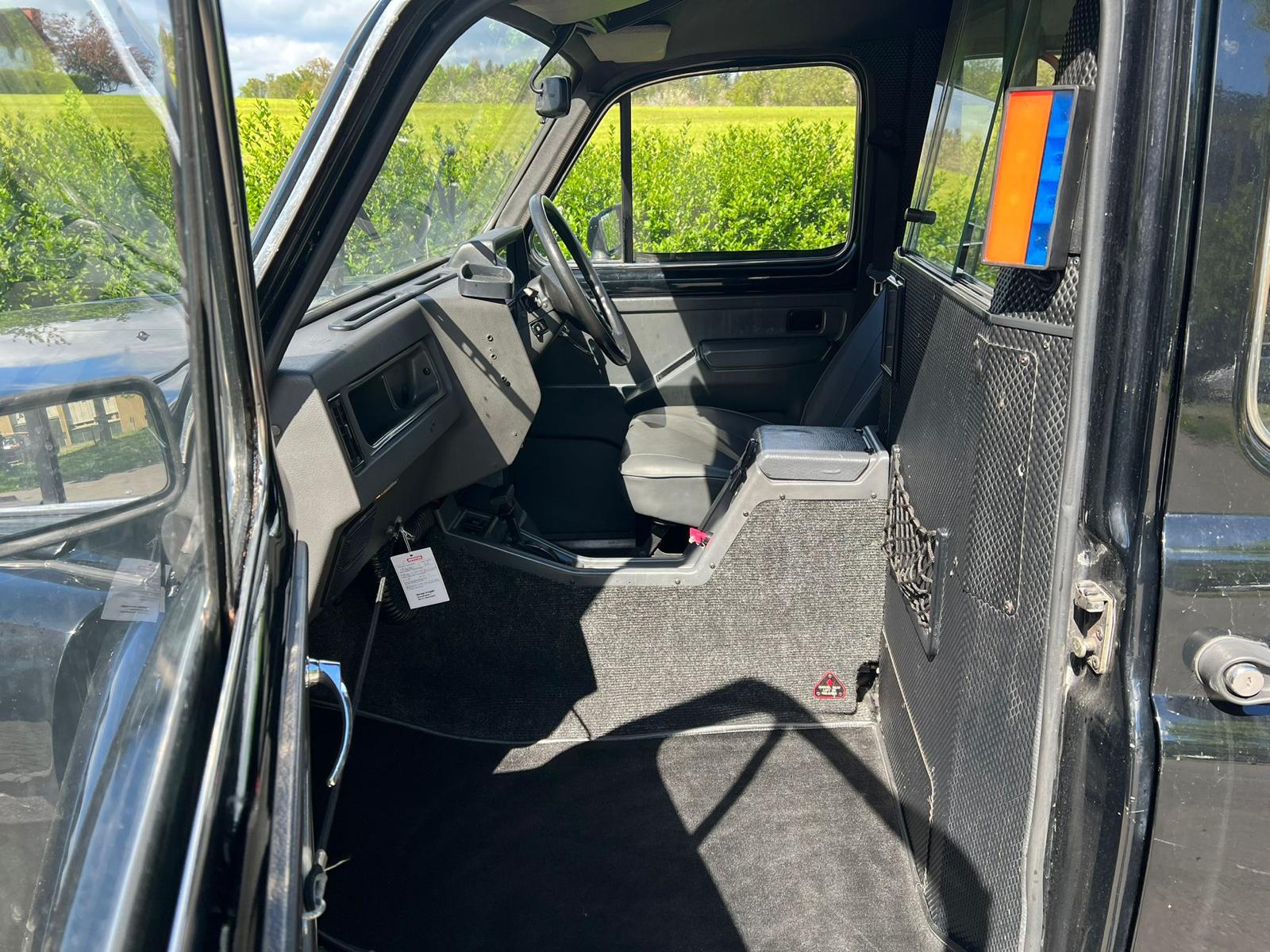 LTI Fairway London Taxi-image-11