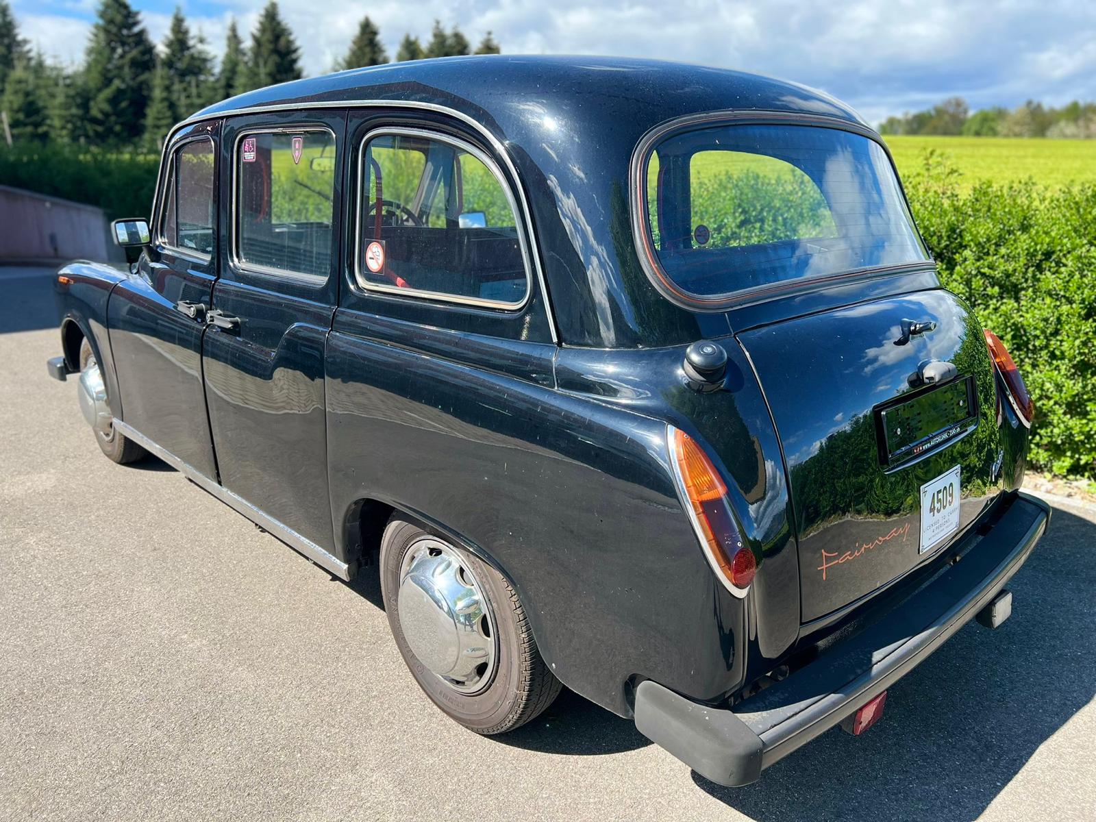 LTI Fairway London Taxi-image-7