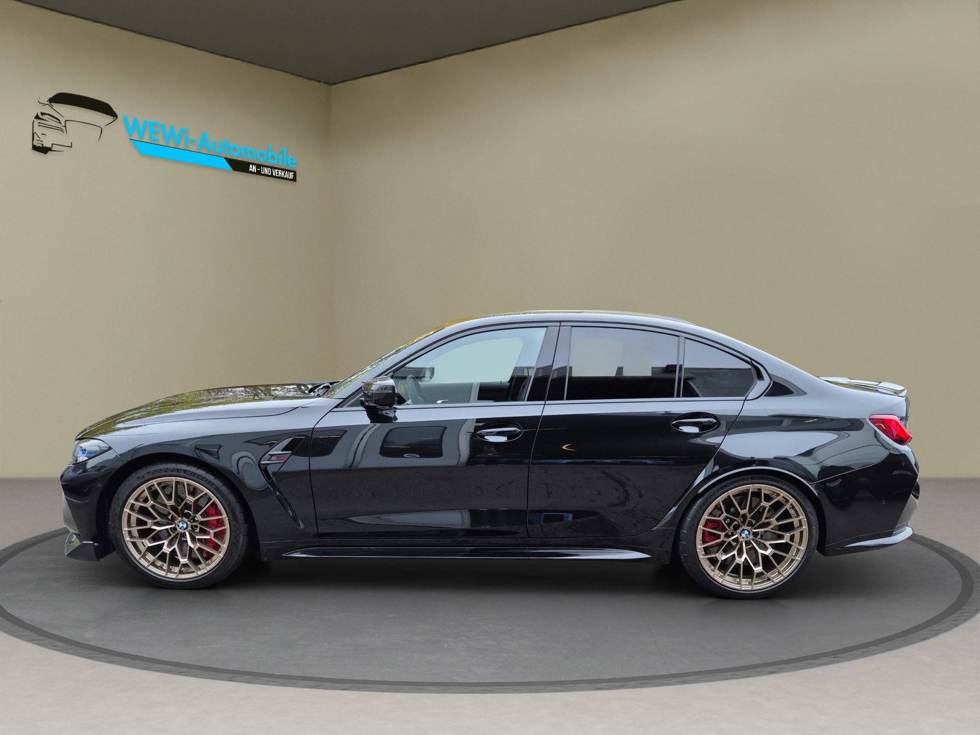 BMW M3 CS-showroom-element-1