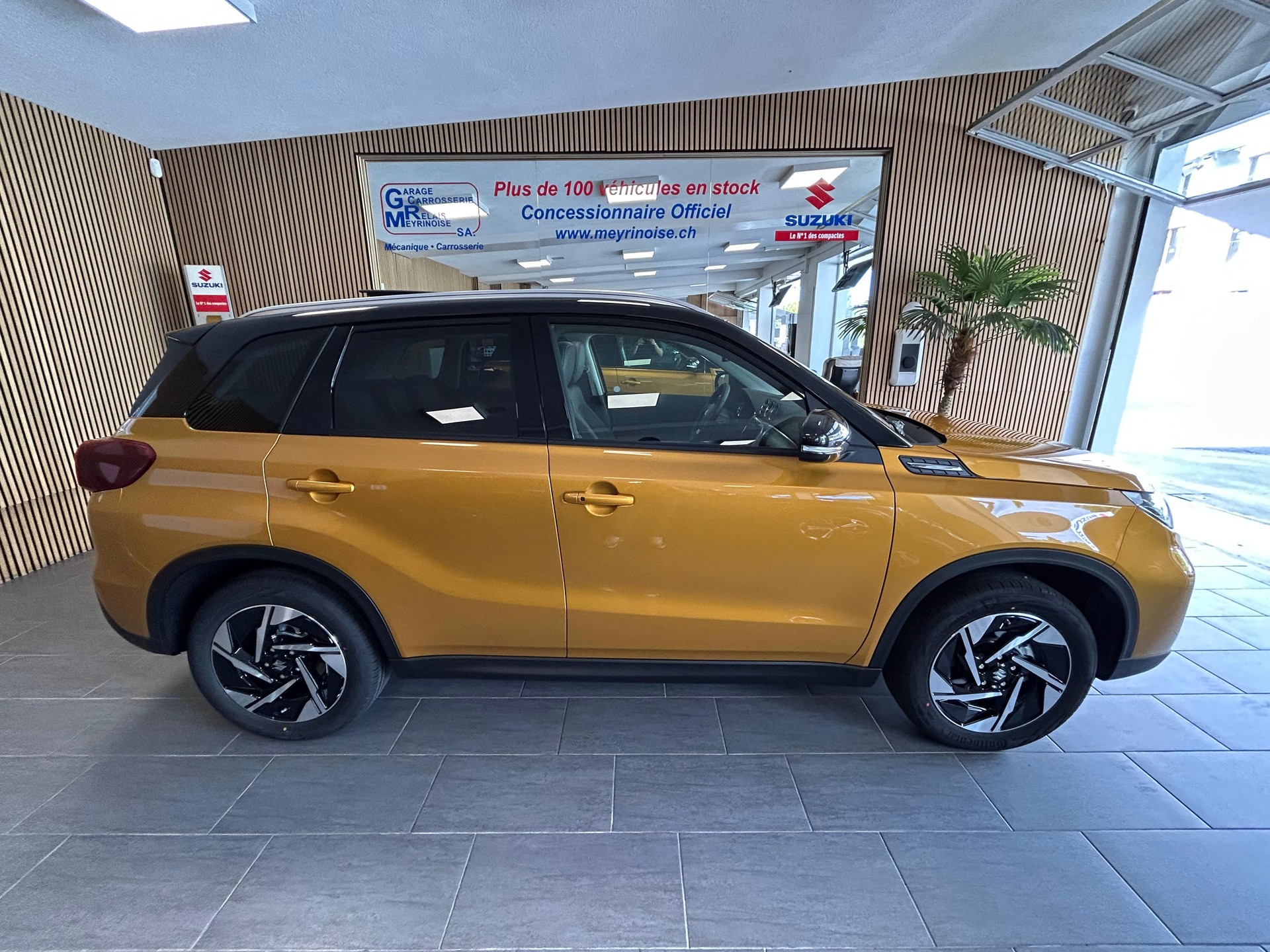 SUZUKI Vitara 1.4 T Compact Top Hybrid 4x4