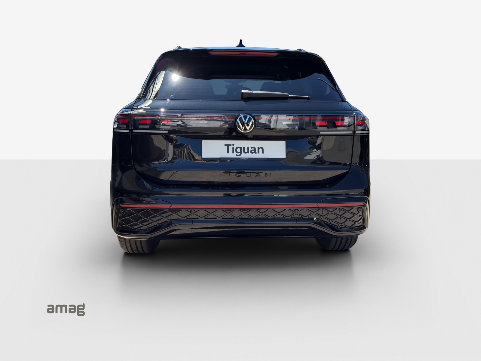 VW Tiguan 2.0 TSI DSG R-Line 4Motion-showroom-element-3
