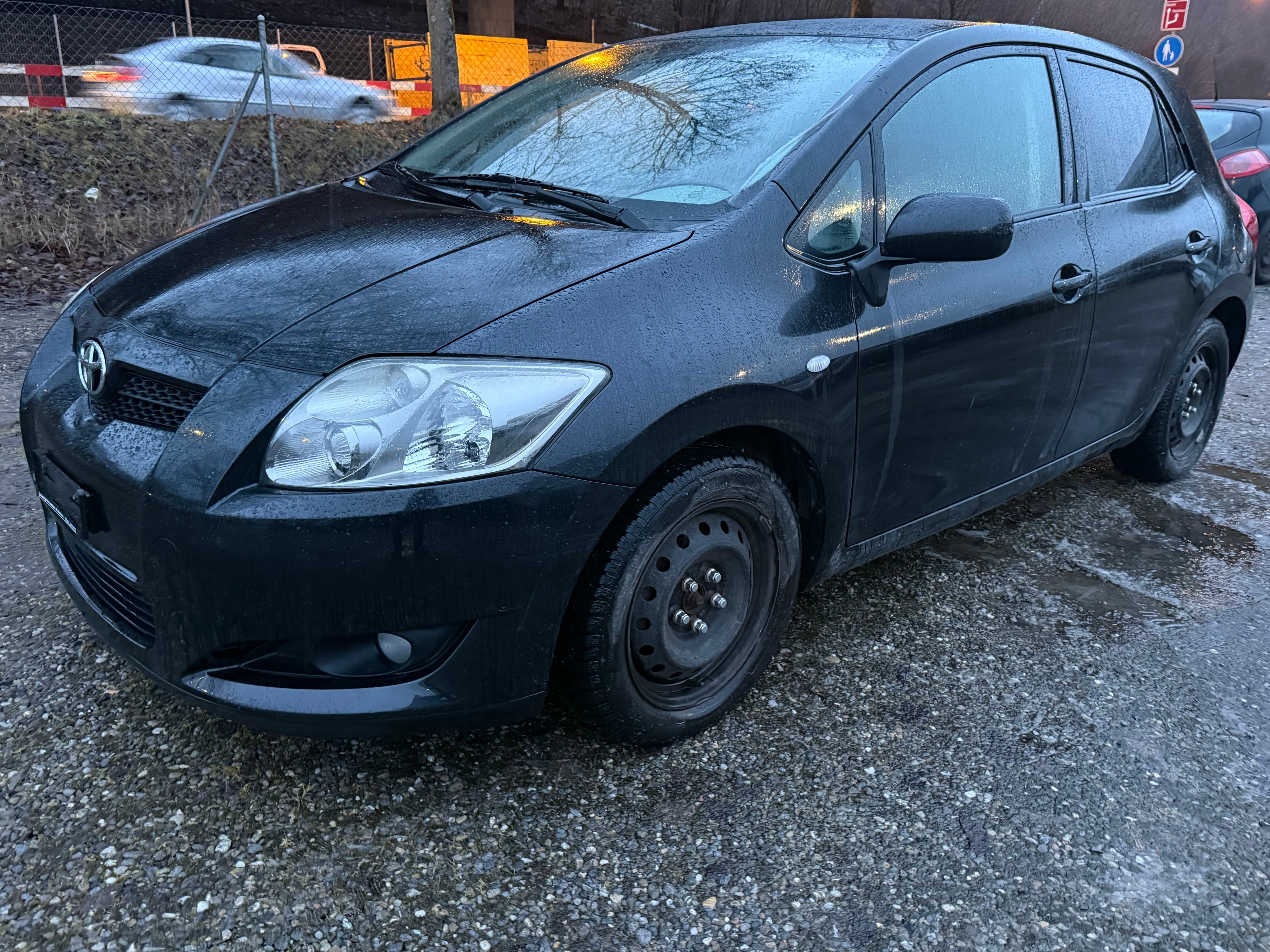 TOYOTA Auris 1.6 Style (Limousine) Toyota TOYOTA Auris 1.6 Style (Limousine)