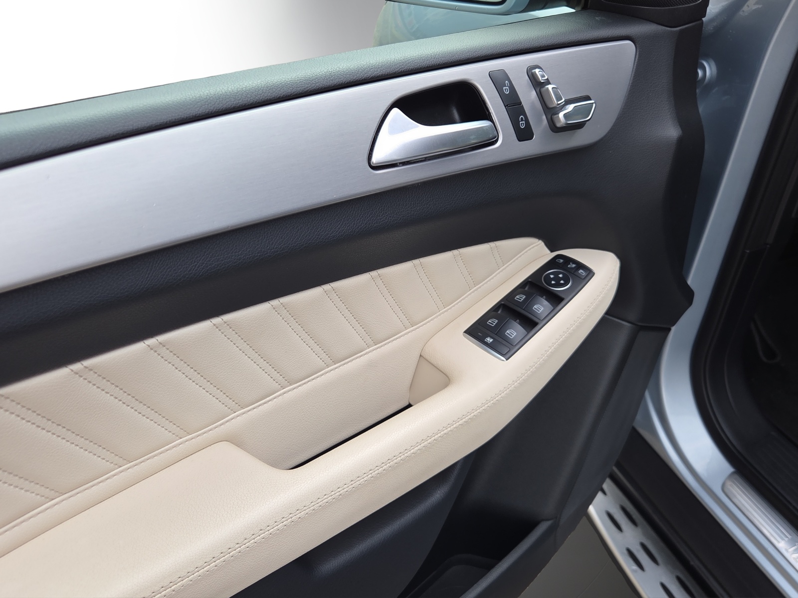 Image MERCEDES-BENZ GLE-400 GLE 400 Executive 4Matic 9G-Tronic