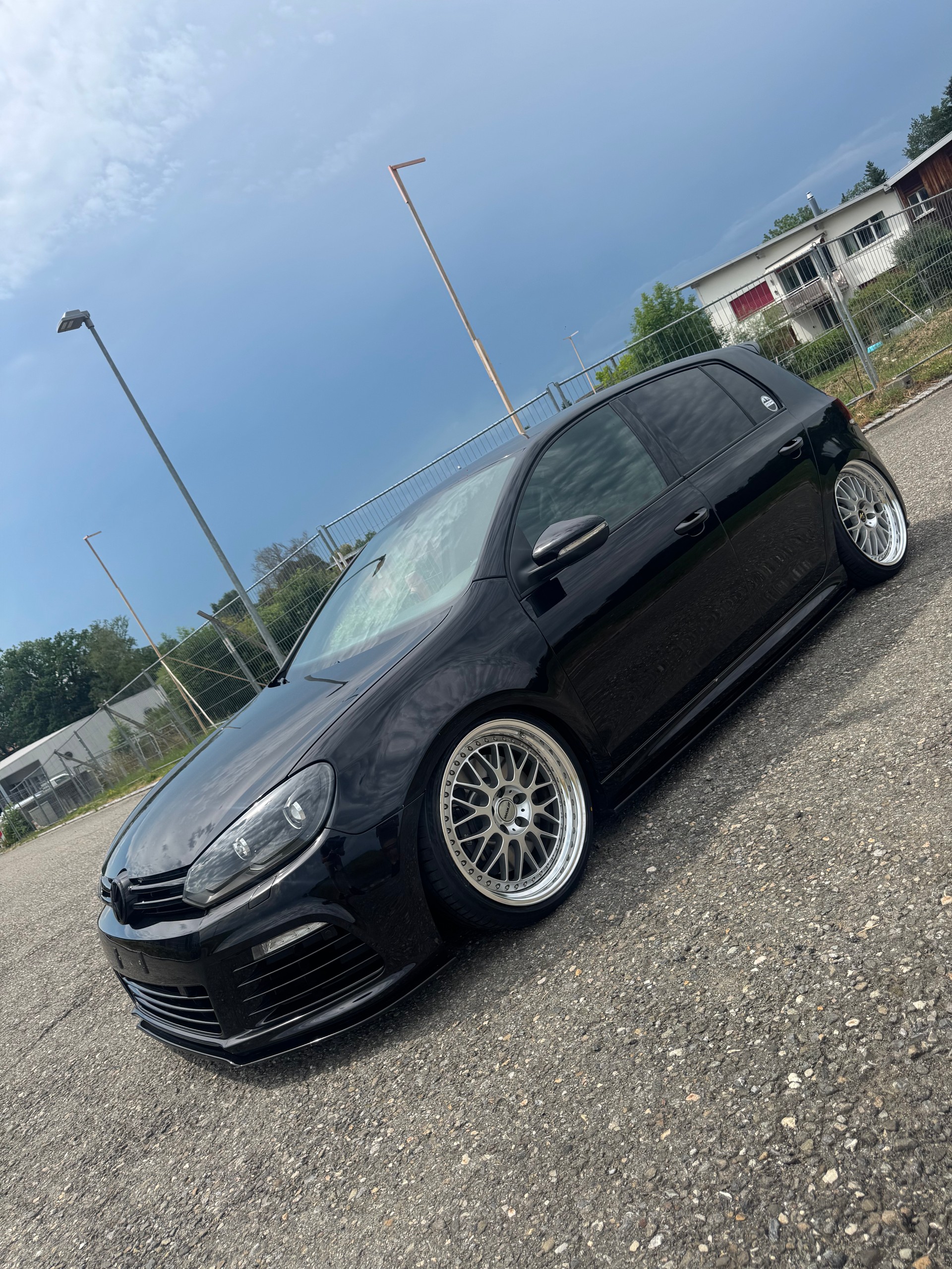 VW Golf 2.0 TSI R 4Motion DSG-showroom-element-1