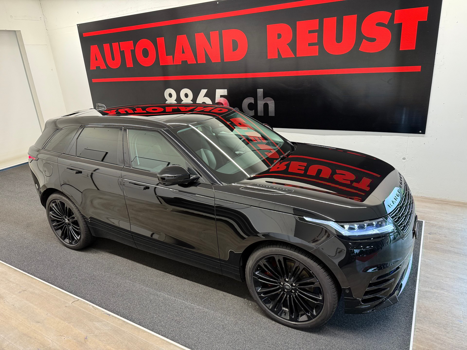 LAND ROVER Range Rover Velar Dynamic HSE P 400 Automatic-showroom-element-1