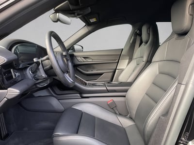 Porsche Taycan Sport Turismo mit Performance Batterie Plus - weitere Bilder