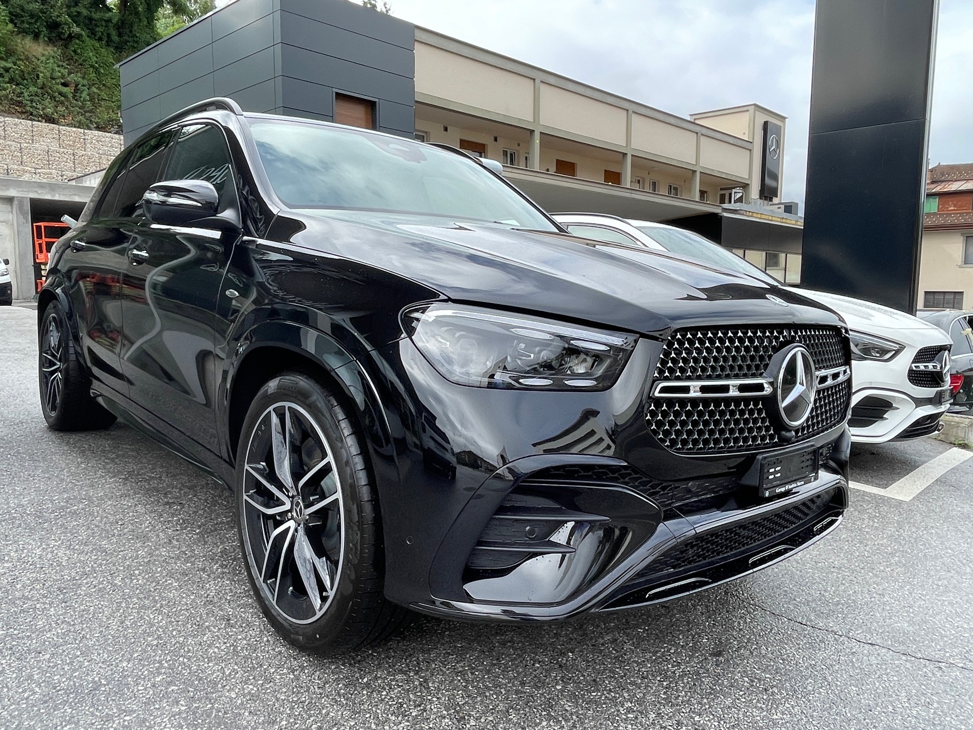 MERCEDES-BENZ GLE 350 de EQ Hybrid 4Matic 9G-Tronic EQ Star-showroom-element-2
