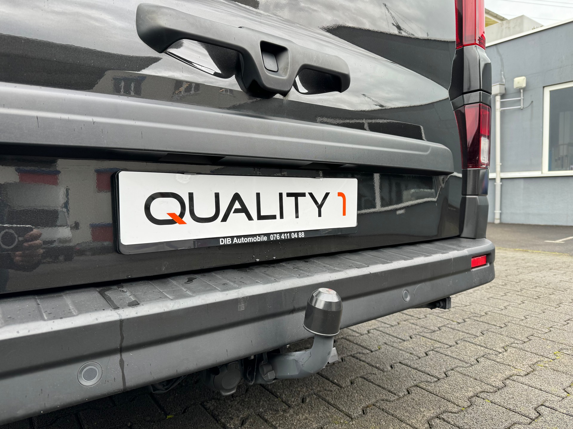 RENAULT Trafic Blue dCi 170 EDC Passenger Intens*NUR 7000 KM*8-PLÄTZER*TOP AUSSTATTUNG*AHK*-showroom-element-3