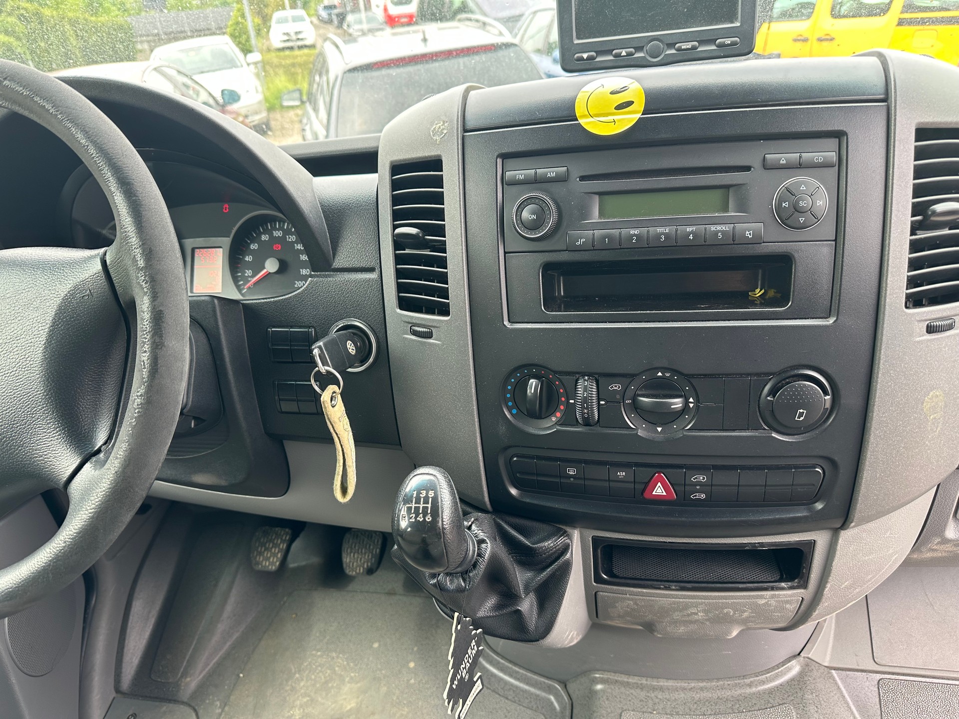 VW CRAFTER-image-5