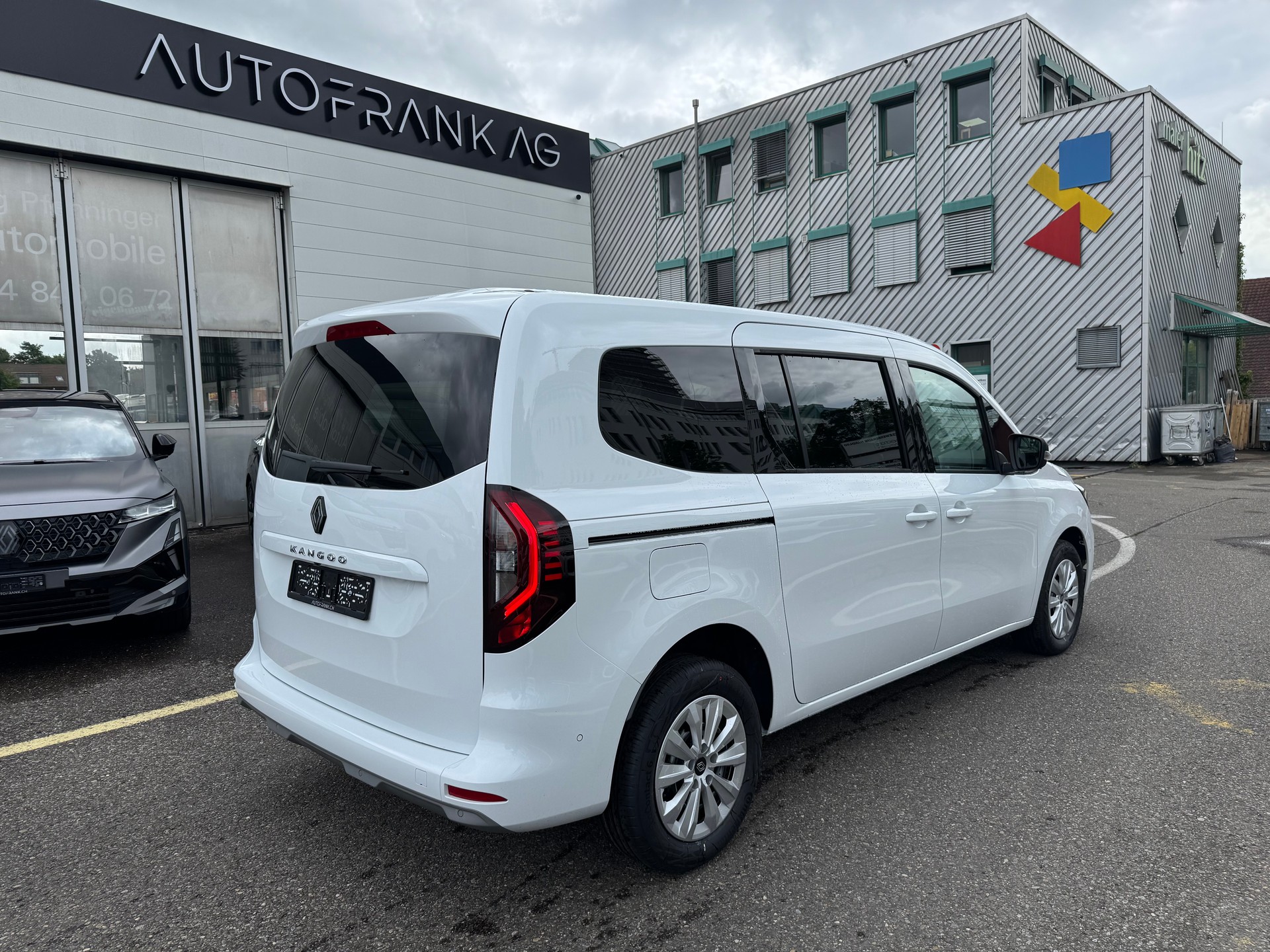 RENAULT Kangoo GRAND KANGOO equilibre 1.3 TCe 130 PF EDC-showroom-element-2