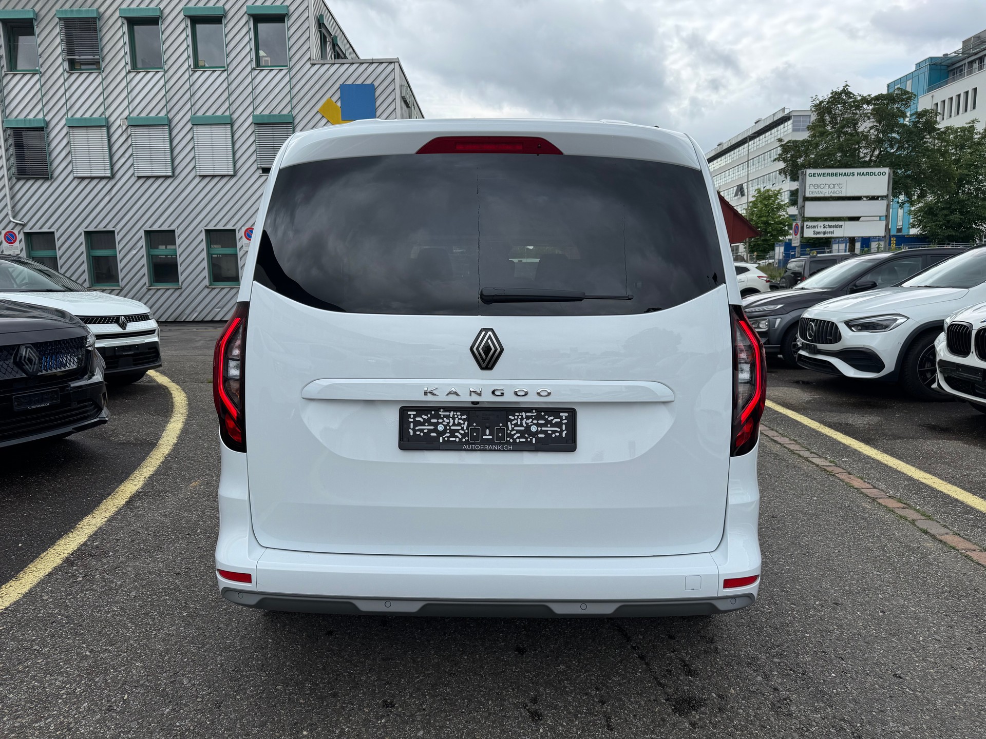 RENAULT Kangoo GRAND KANGOO equilibre 1.3 TCe 130 PF EDC-showroom-element-3