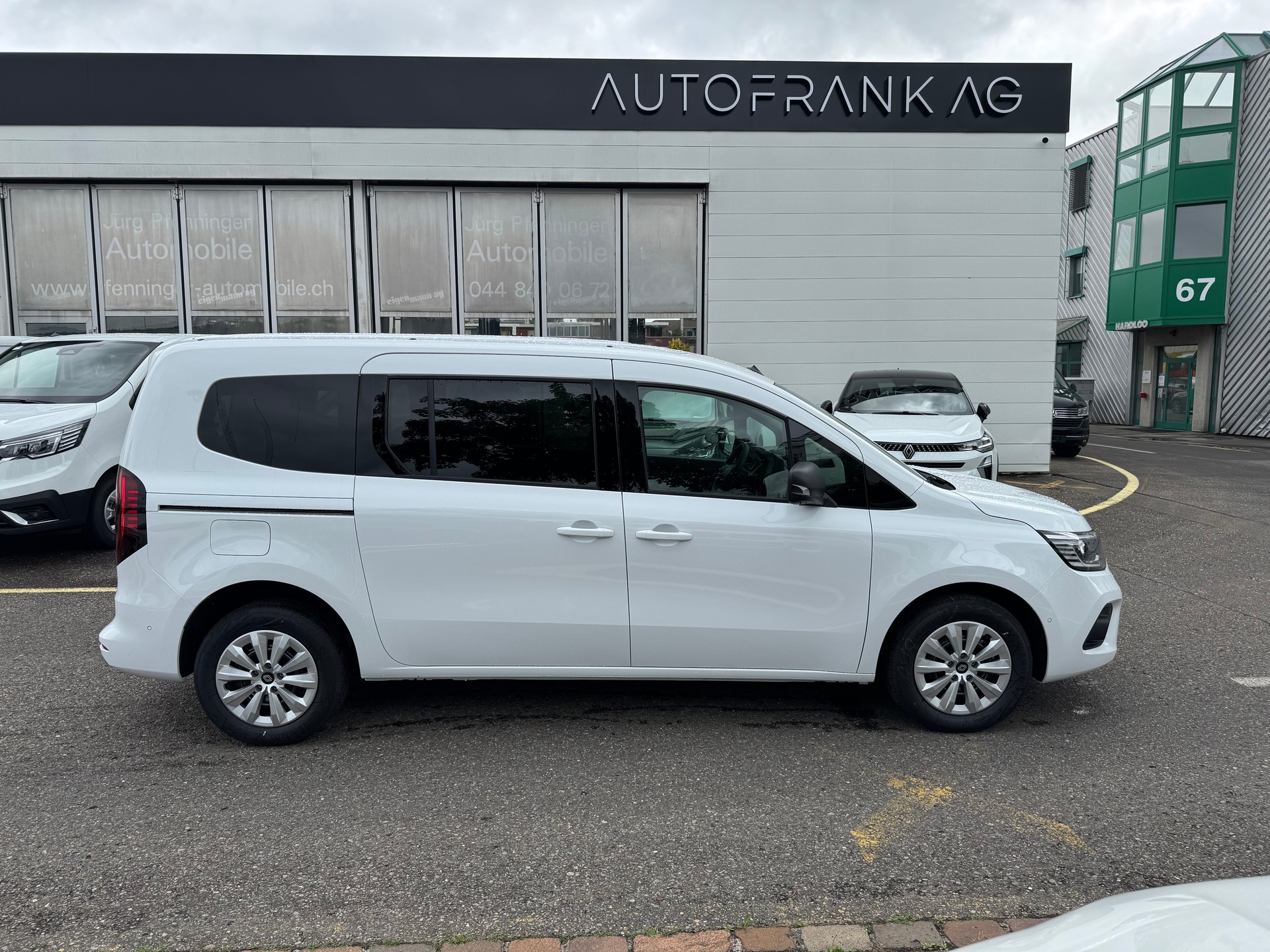 RENAULT Kangoo GRAND KANGOO equilibre 1.3 TCe 130 PF EDC-showroom-element-1