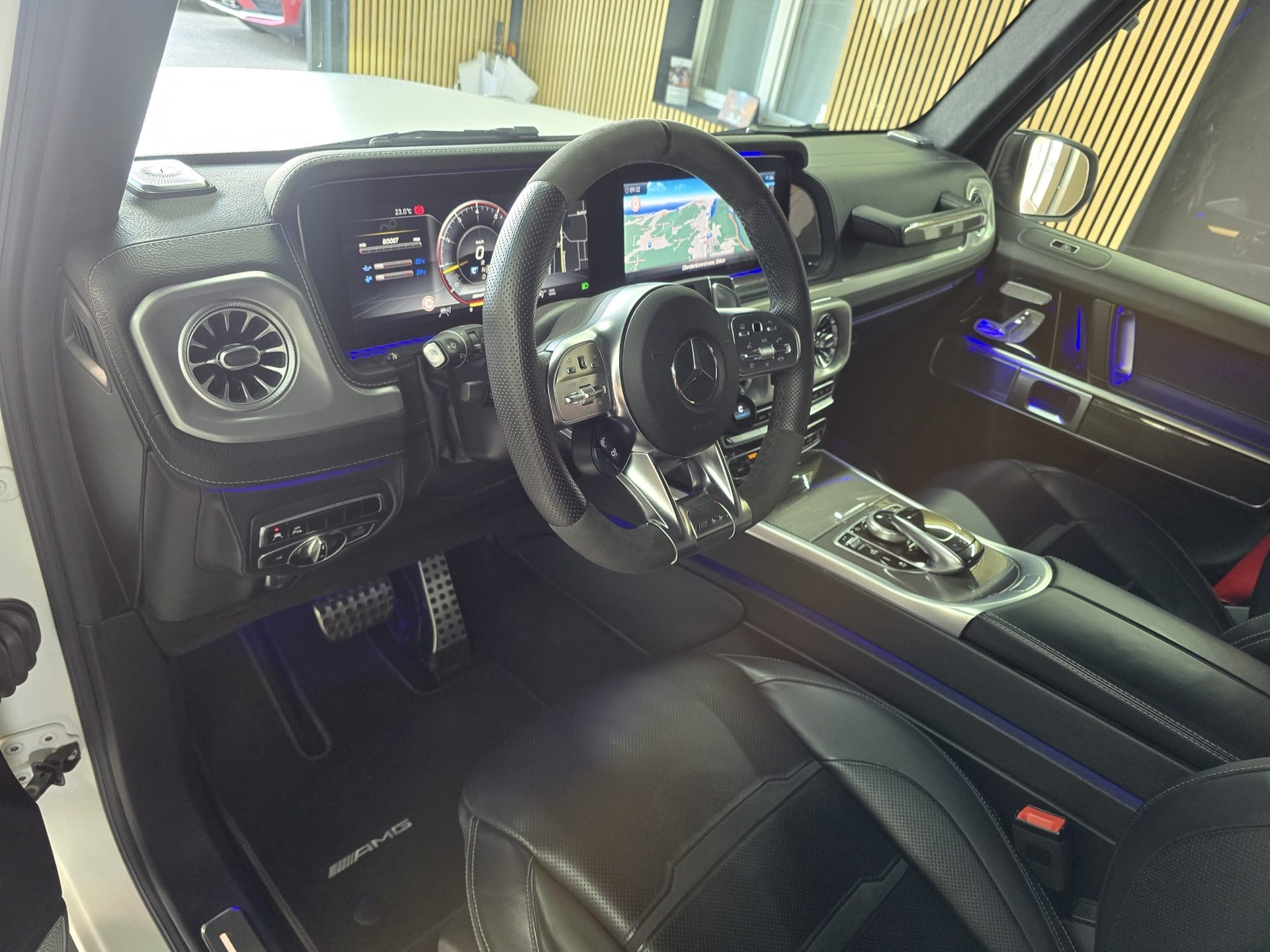 MERCEDES-BENZ G 63 AMG Speedshift Plus G-Tronic Brabus'' Magno-image-7