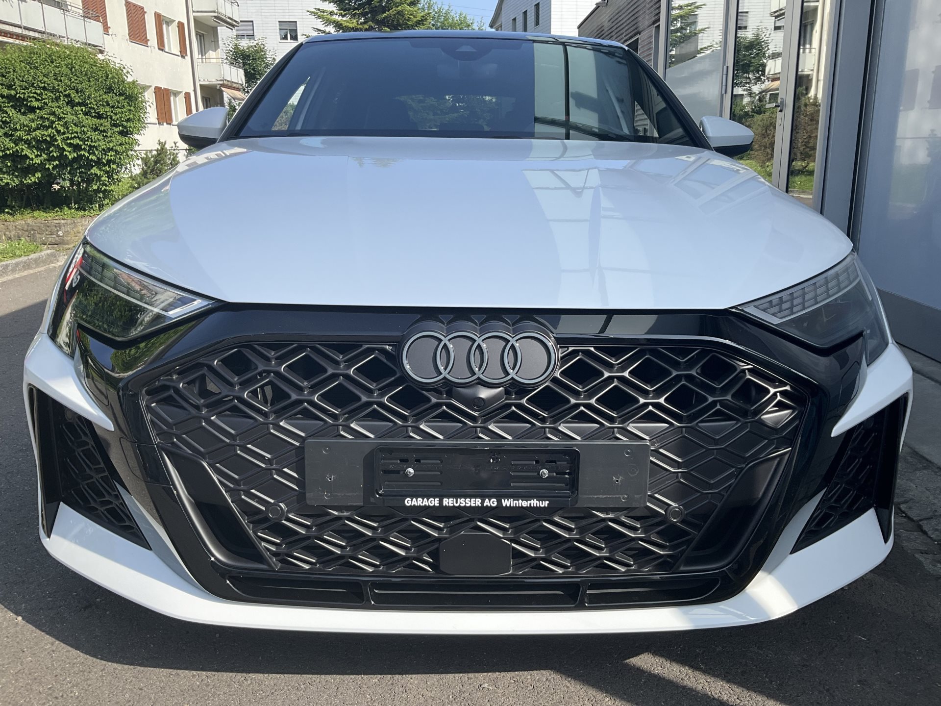 AUDI RS3 SPORTBACK 2.5 400 PS TFSI QUATTRO-showroom-element-1