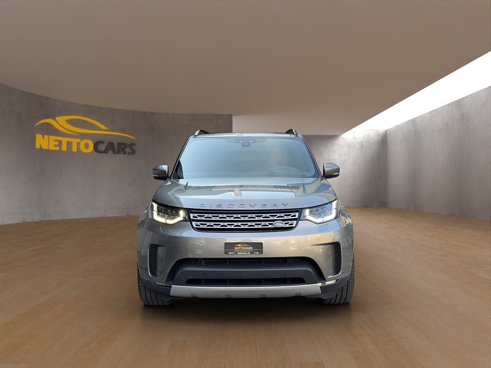 LAND ROVER Discovery 2.0 Si4 HSE Luxury Automatic *7-Sitzer*-showroom-element-2