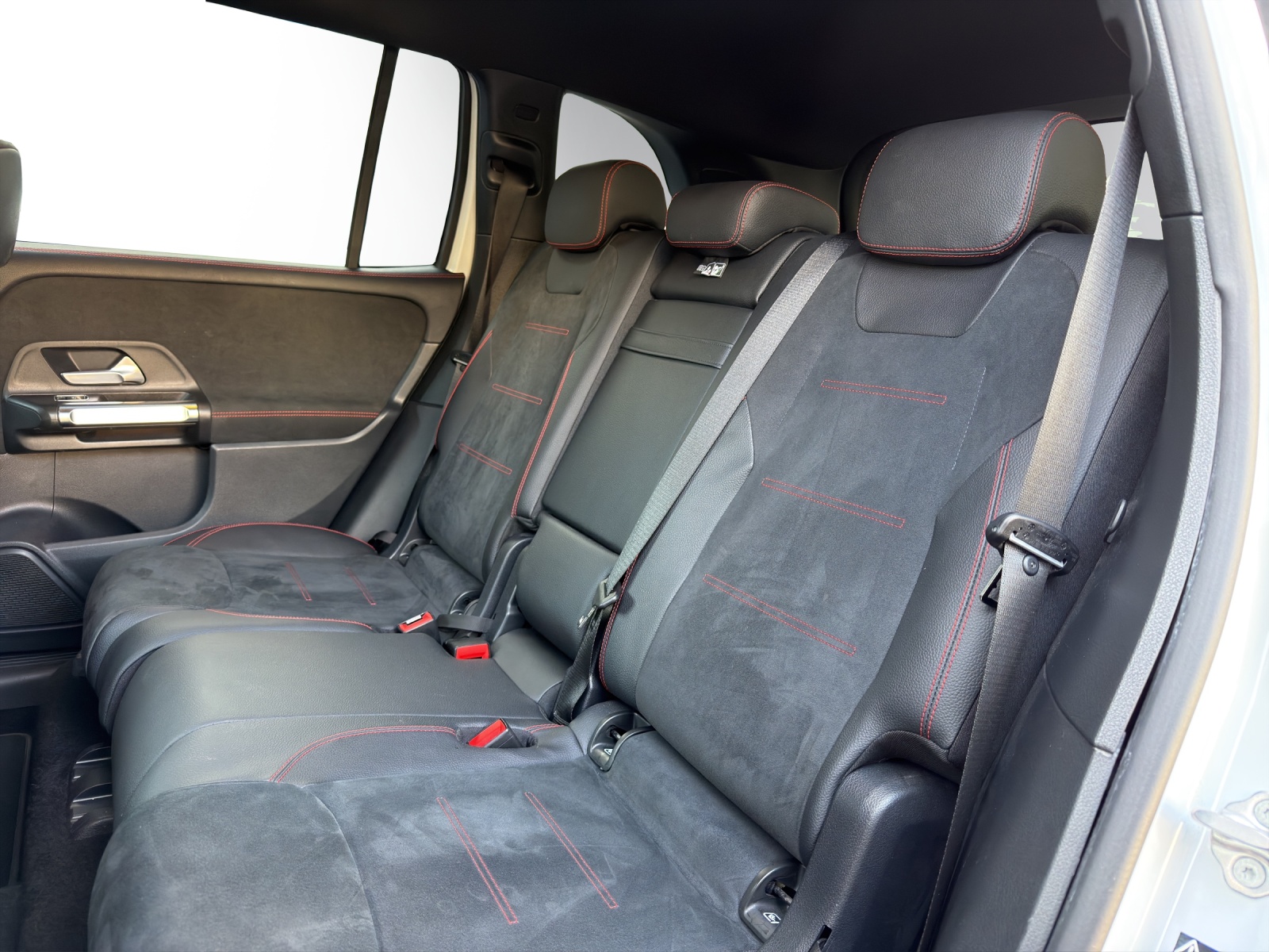 Image MERCEDES-BENZ GLB-220 GLB 220 d AMG Line 4 MAT.