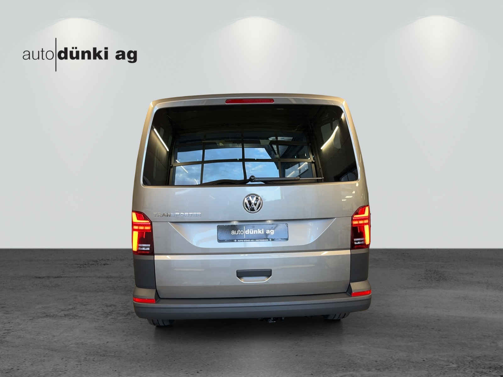 VW T6.1 2.0 TDI Entry-showroom-element-2