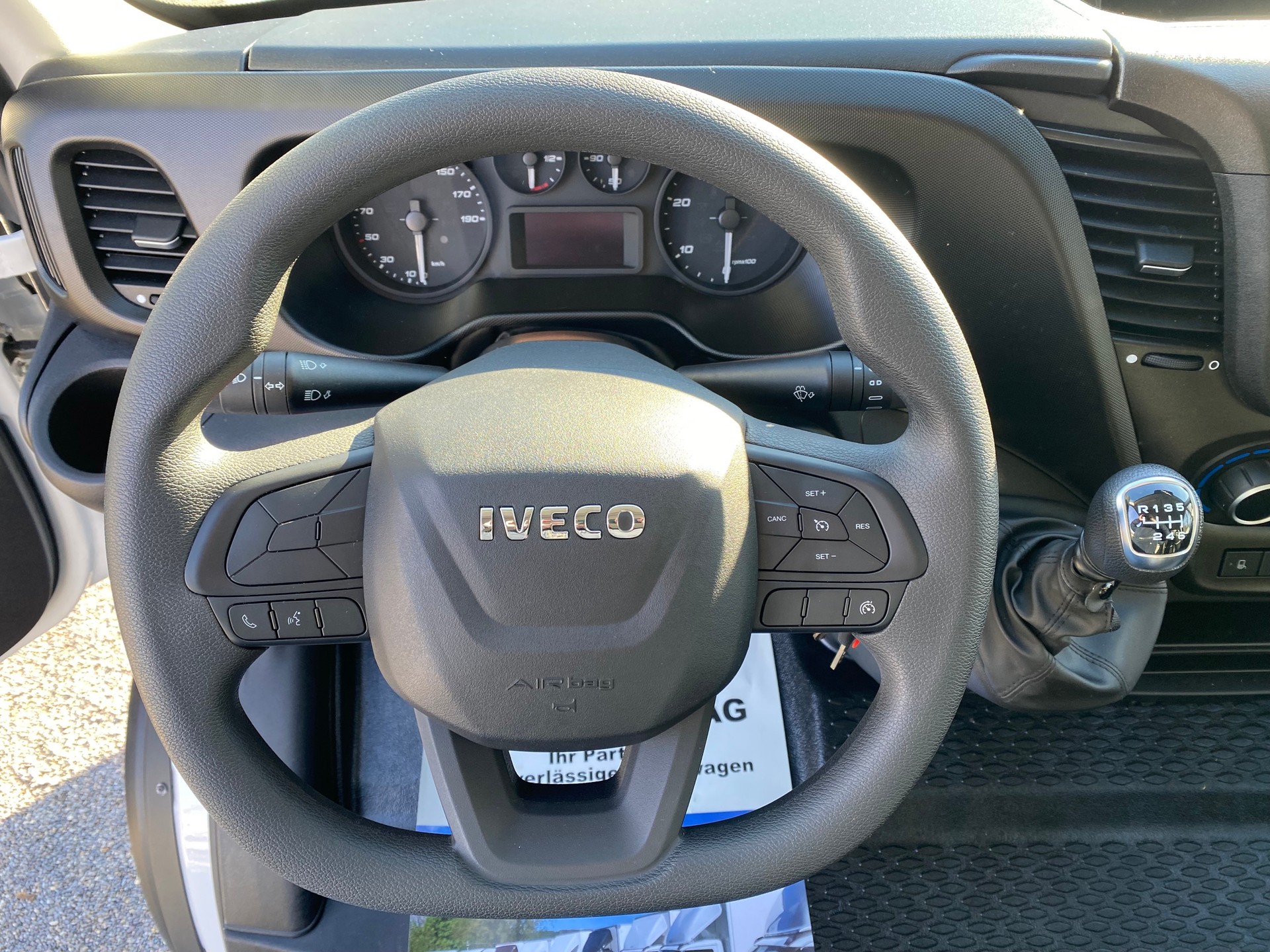IVECO Daily 35 S 18 Durchladesystem mit 2 x Hebebühne ( AZ )-image-15