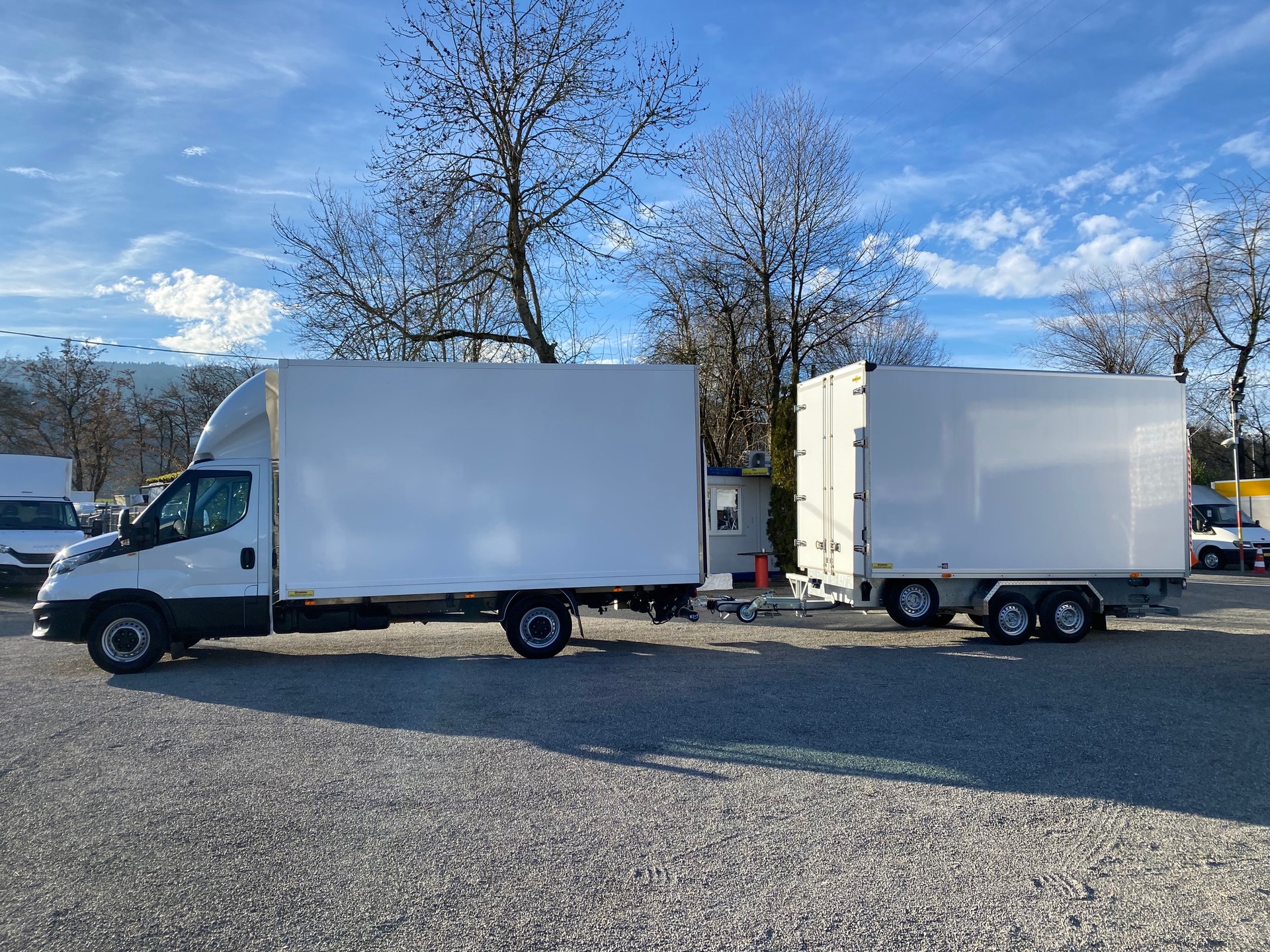 IVECO Daily 35 S 18 Durchladesystem mit 2 x Hebebühne ( AZ )-image-10