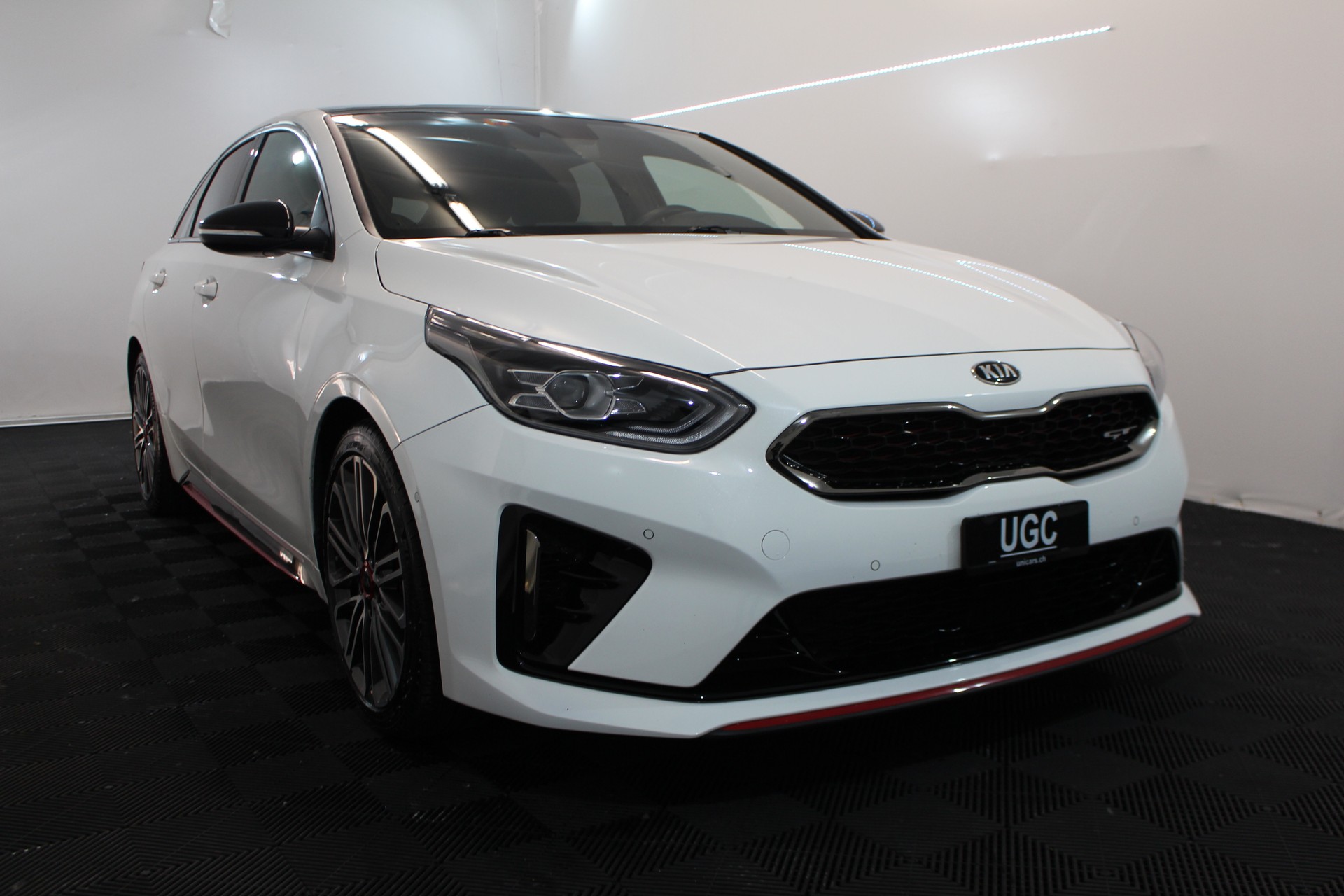 KIA ProCeed 1.6 T-GDi GT DCT