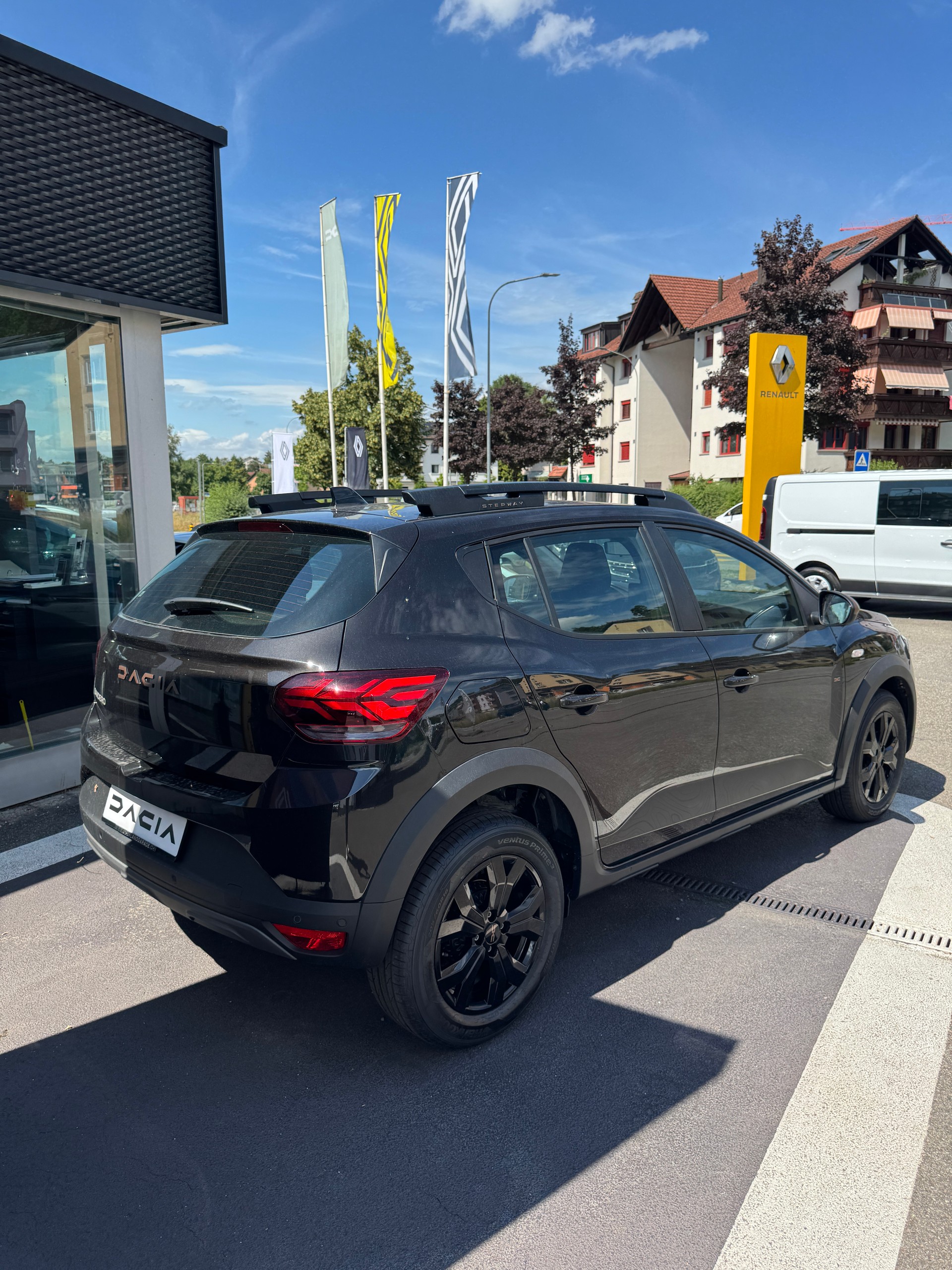 DACIA Sandero Stepway TCe 90 Extreme+ CVT-showroom-element-1