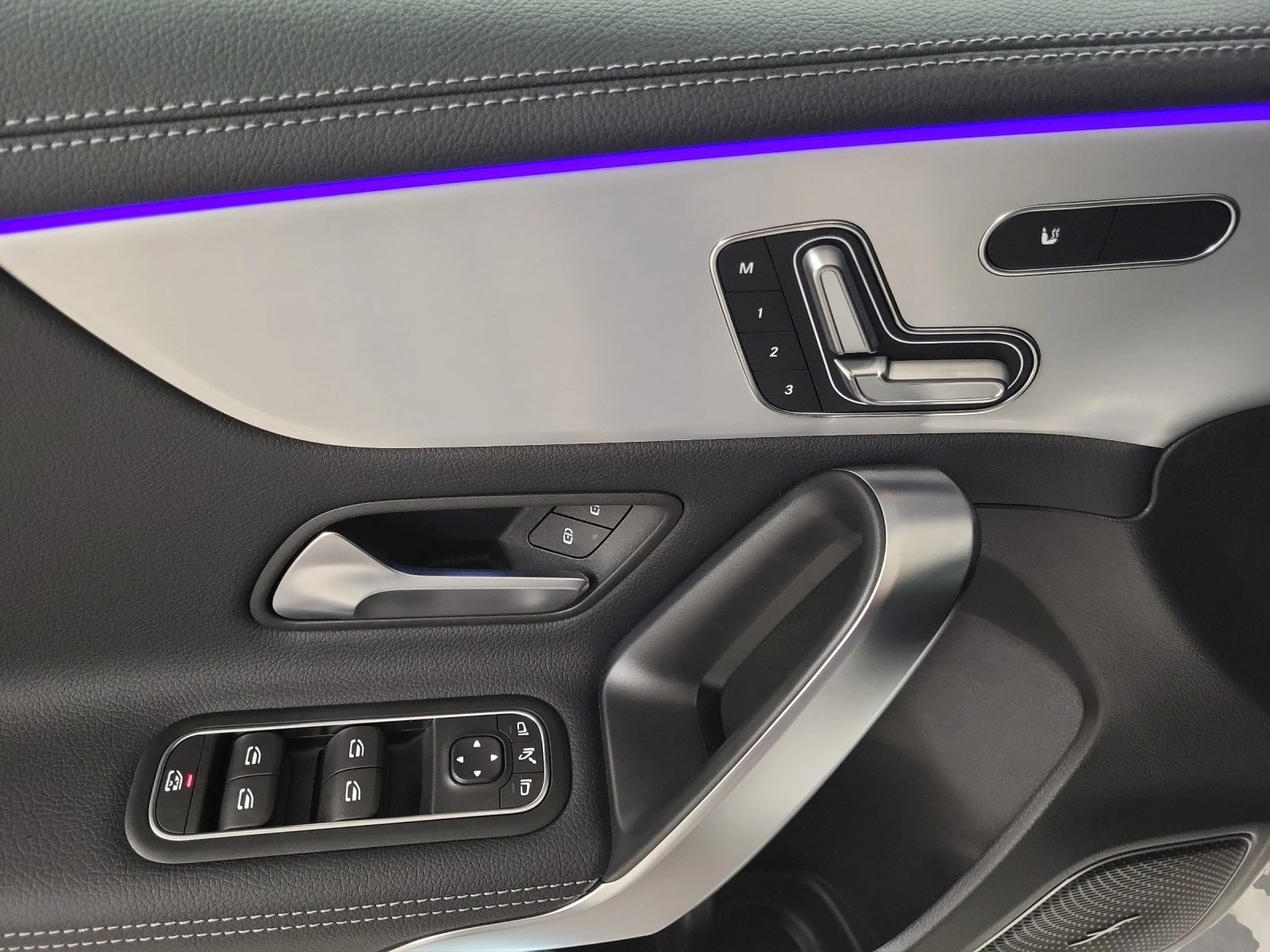 Image MERCEDES-BENZ A-220 A 220 4Matic 8G-DCT