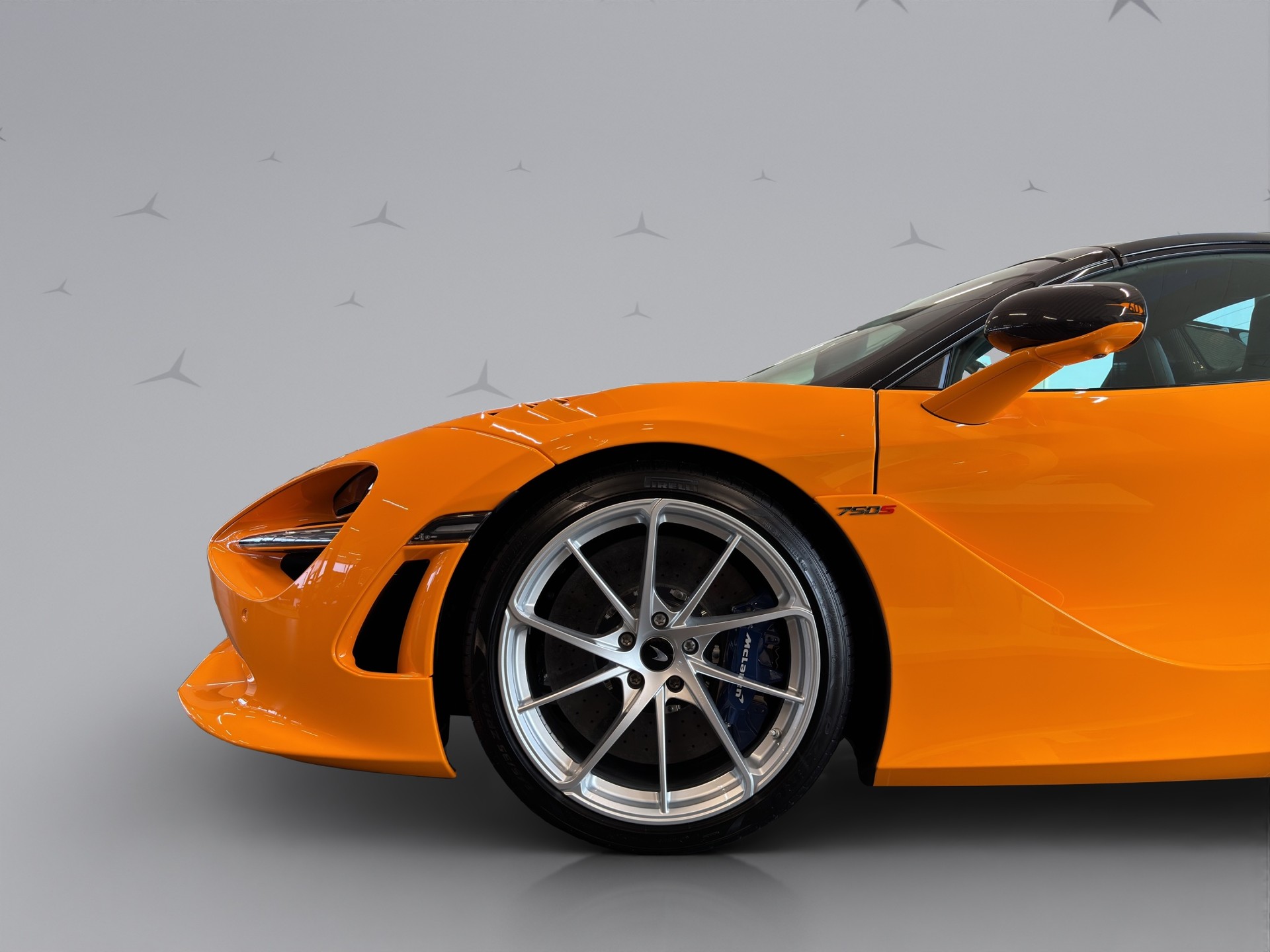 McLAREN 750S Spider-image-8