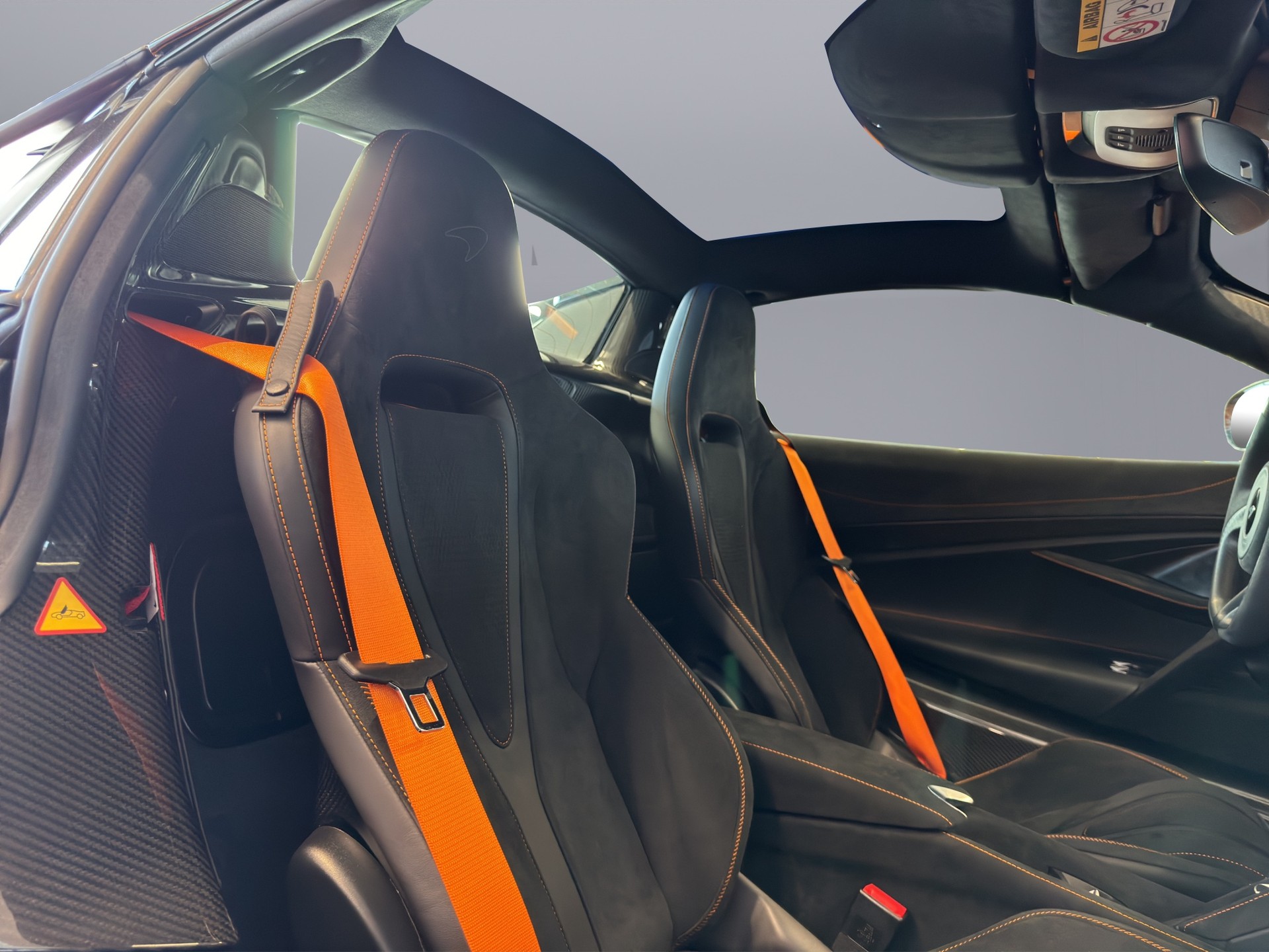 McLAREN 750S Spider-image-15