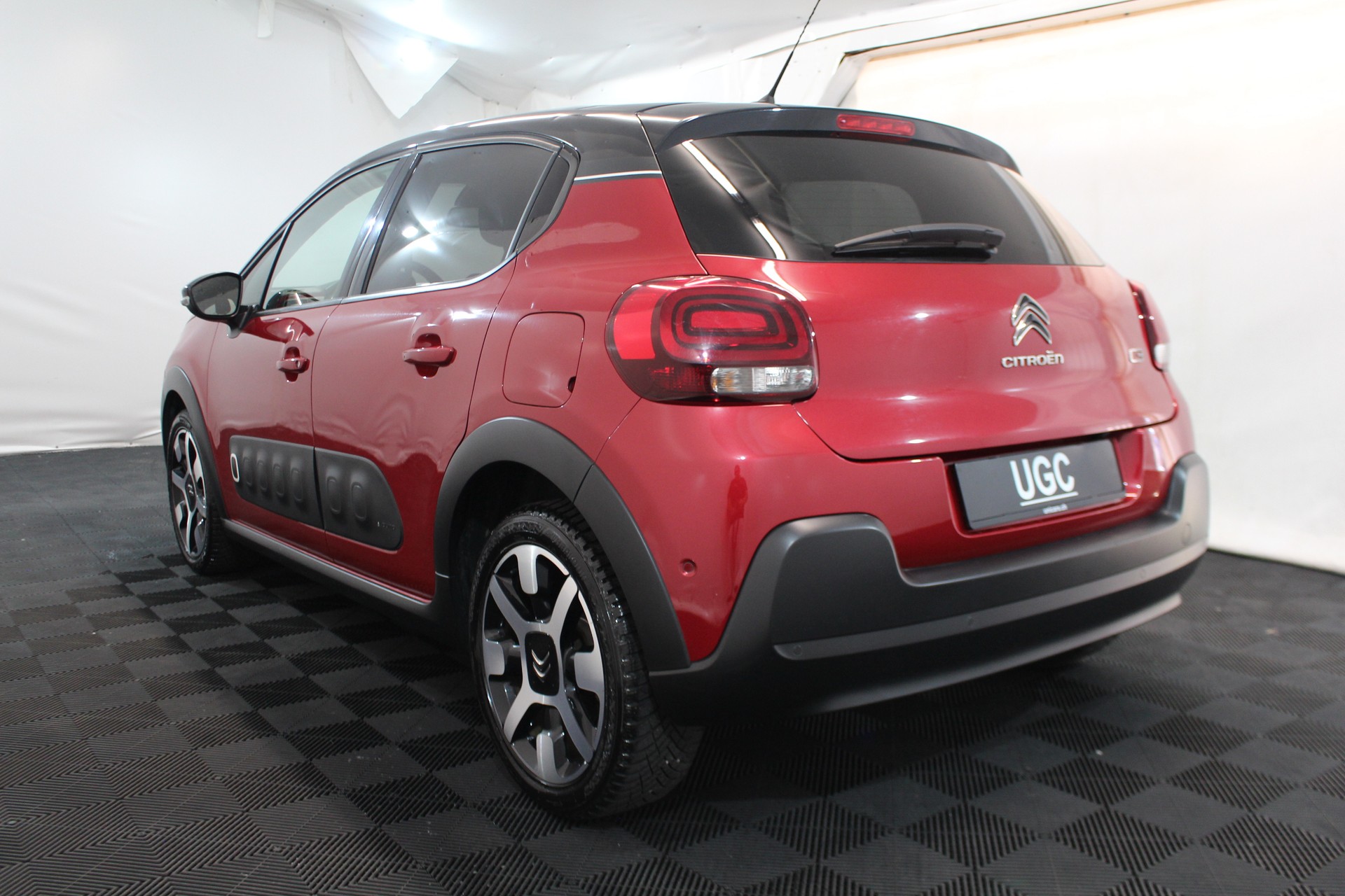 CITROEN C3 1.2i PureTech Shine EAT-showroom-element-3