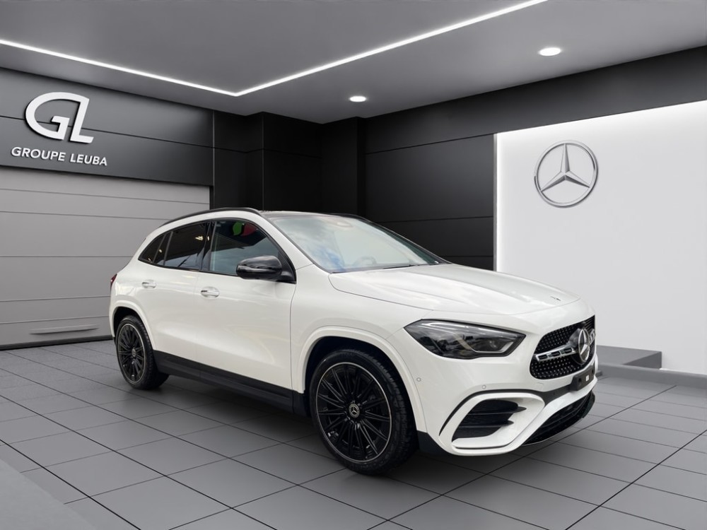 Photo MERCEDES-BENZ GLA-220 GLA 220d 4Matic 8G-DCTSwiss Star