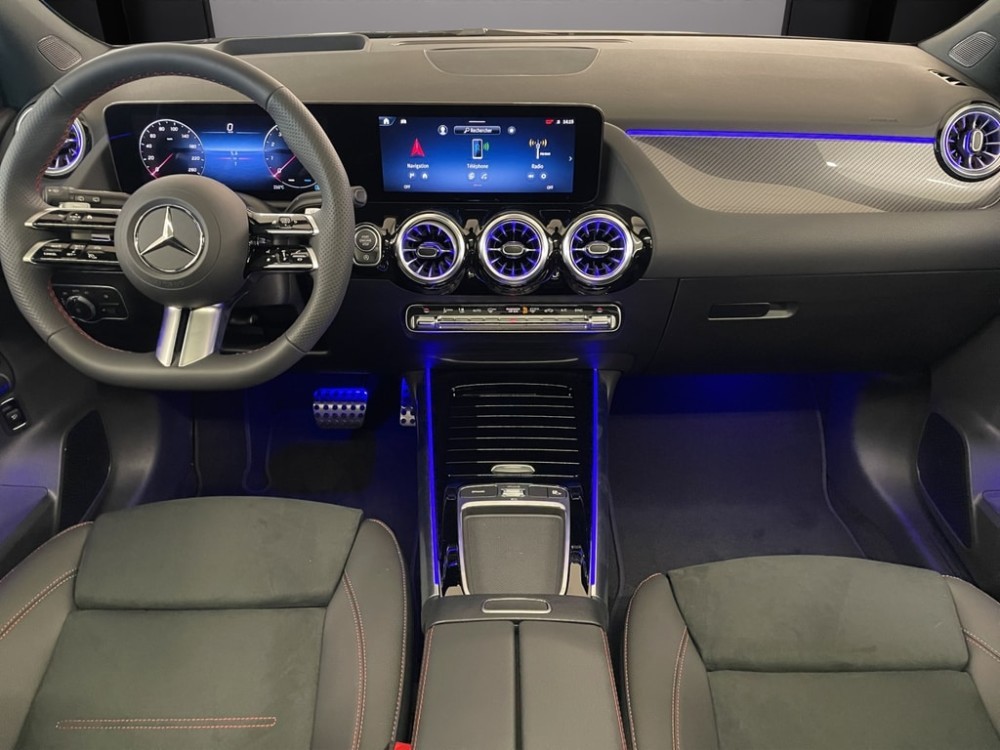 Image MERCEDES-BENZ GLA-220 GLA 220d 4Matic 8G-DCTSwiss Star