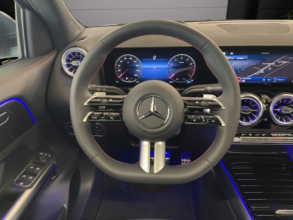 Image MERCEDES-BENZ GLA-220 GLA 220d 4Matic 8G-DCTSwiss Star