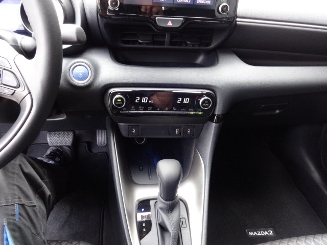 MAZDA 2 Hybrid Select-image-10