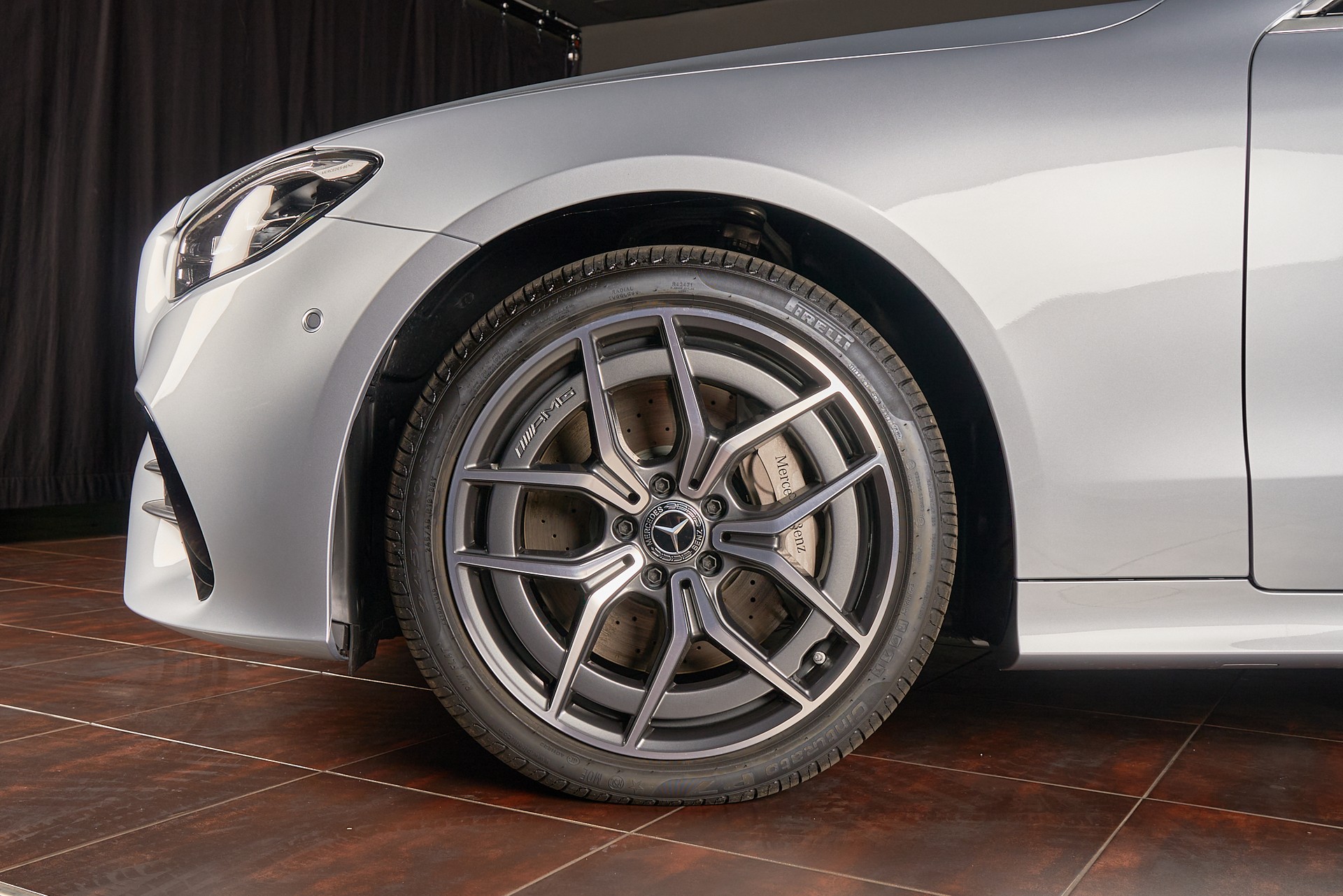 MERCEDES-BENZ E 450 Cabriolet 4Matic AMG Line 9G-Tronic-showroom-element-1